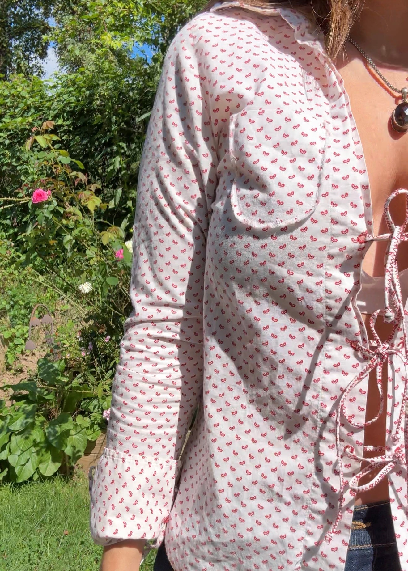 Y2K Lace-Up Handkerchief Print Blouse — Festival Flair / American Eagle Vintage Top XS-S