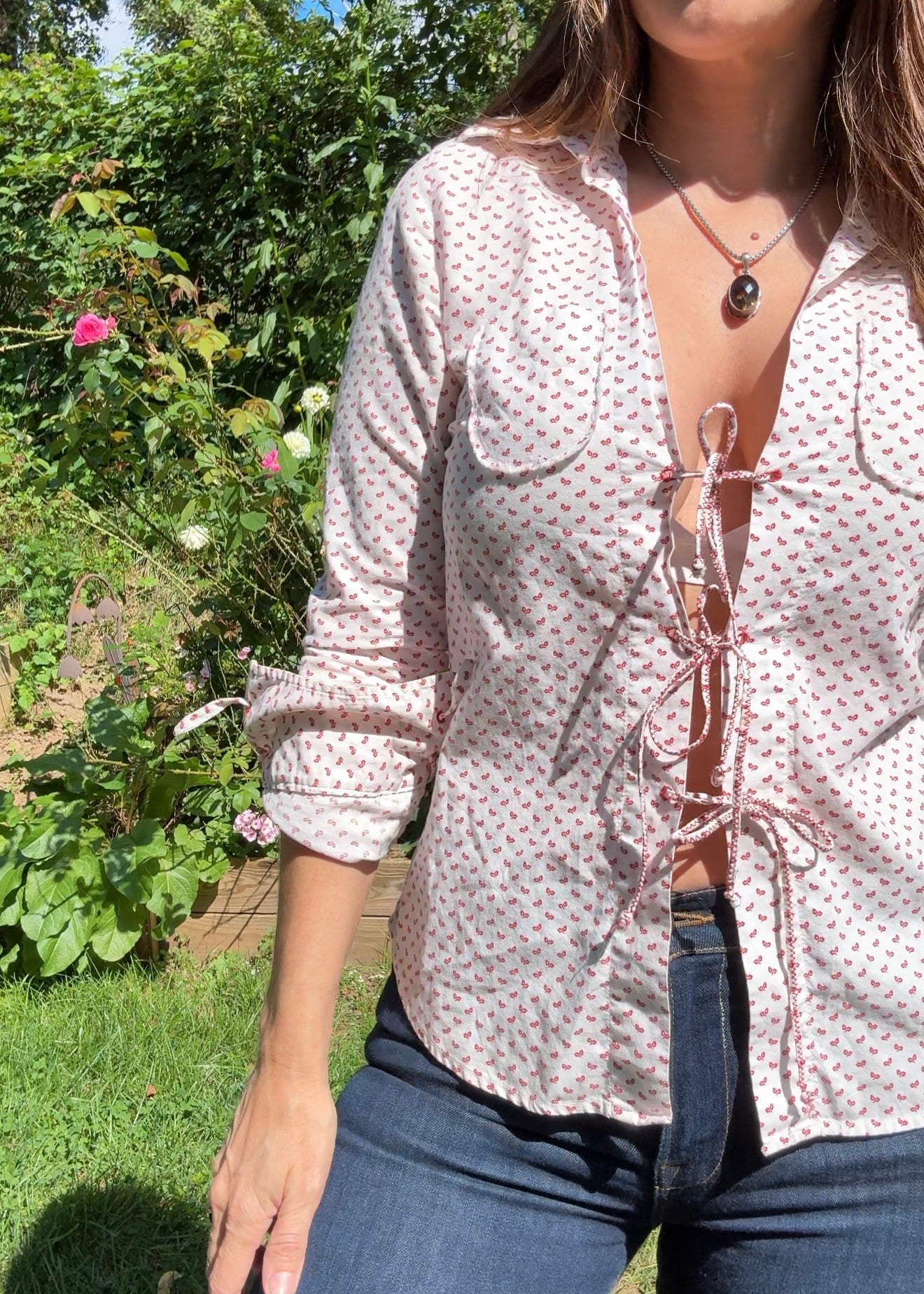 Y2K Lace-Up Handkerchief Print Blouse — Festival Flair / American Eagle Vintage Top XS-S