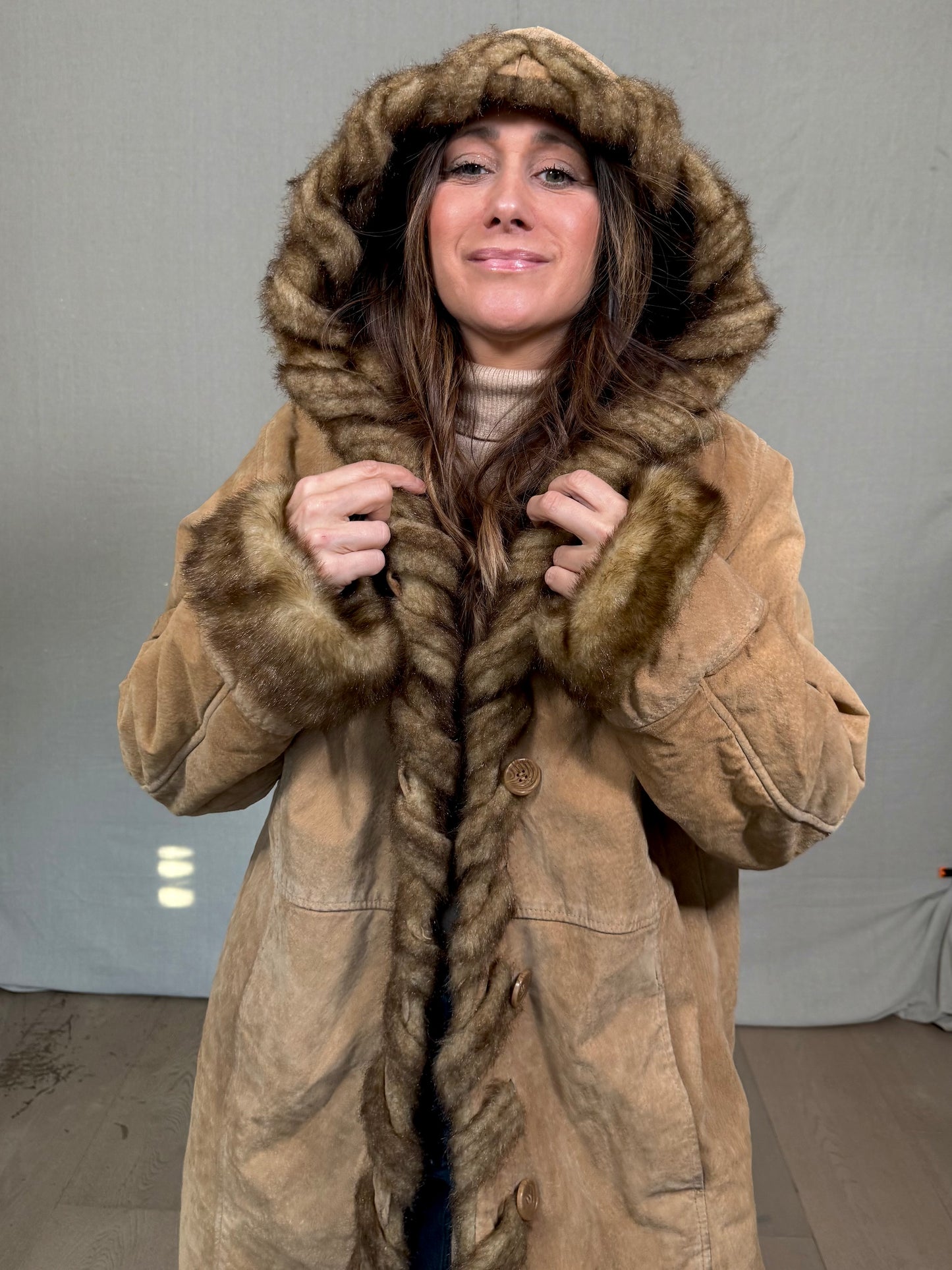 Vintage Dennis Basso Shearling-Trim Leather Coat – Camel Brown