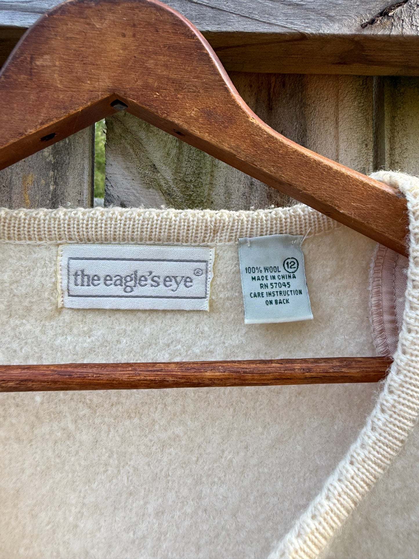 The Eagle’s Eye 100% Wool Ivory Knit Jacket – Size 12