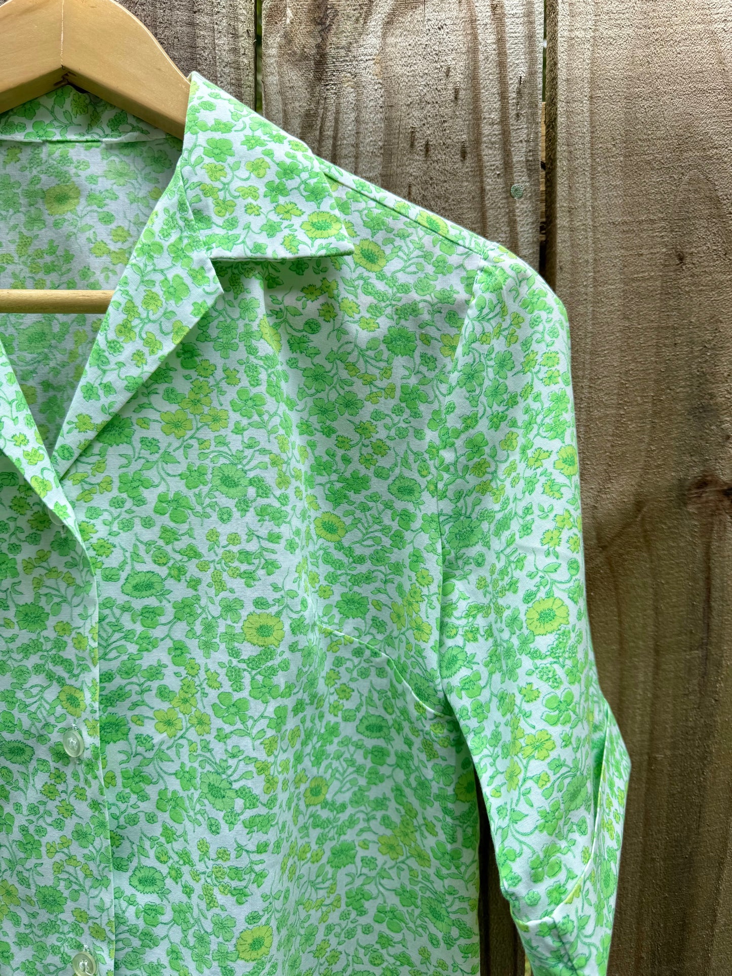Cropped Cotton Button-Up in Citrus Bloom