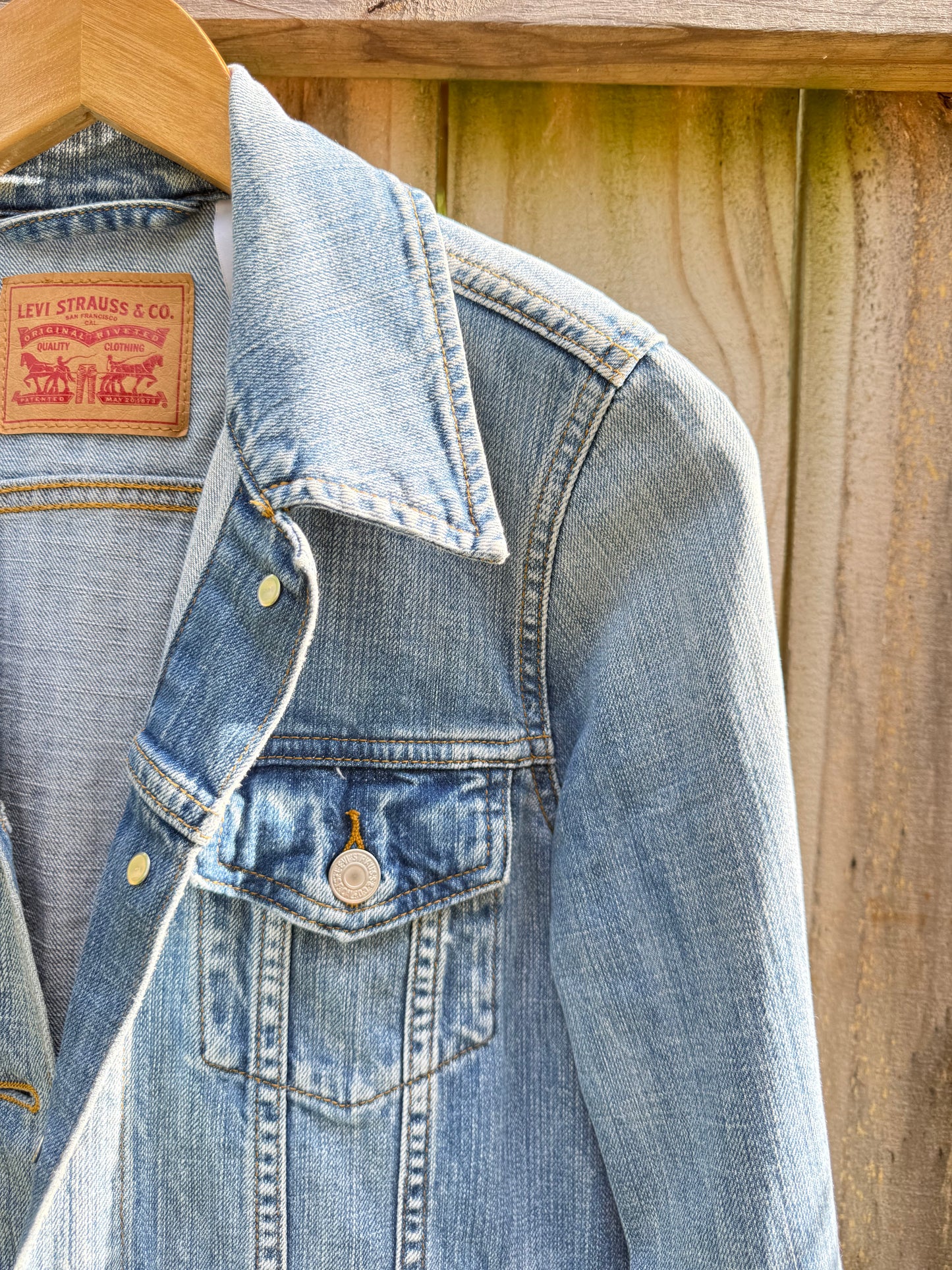 GAP Cotton Denim Jacket Classic Trucker Medium Wash S