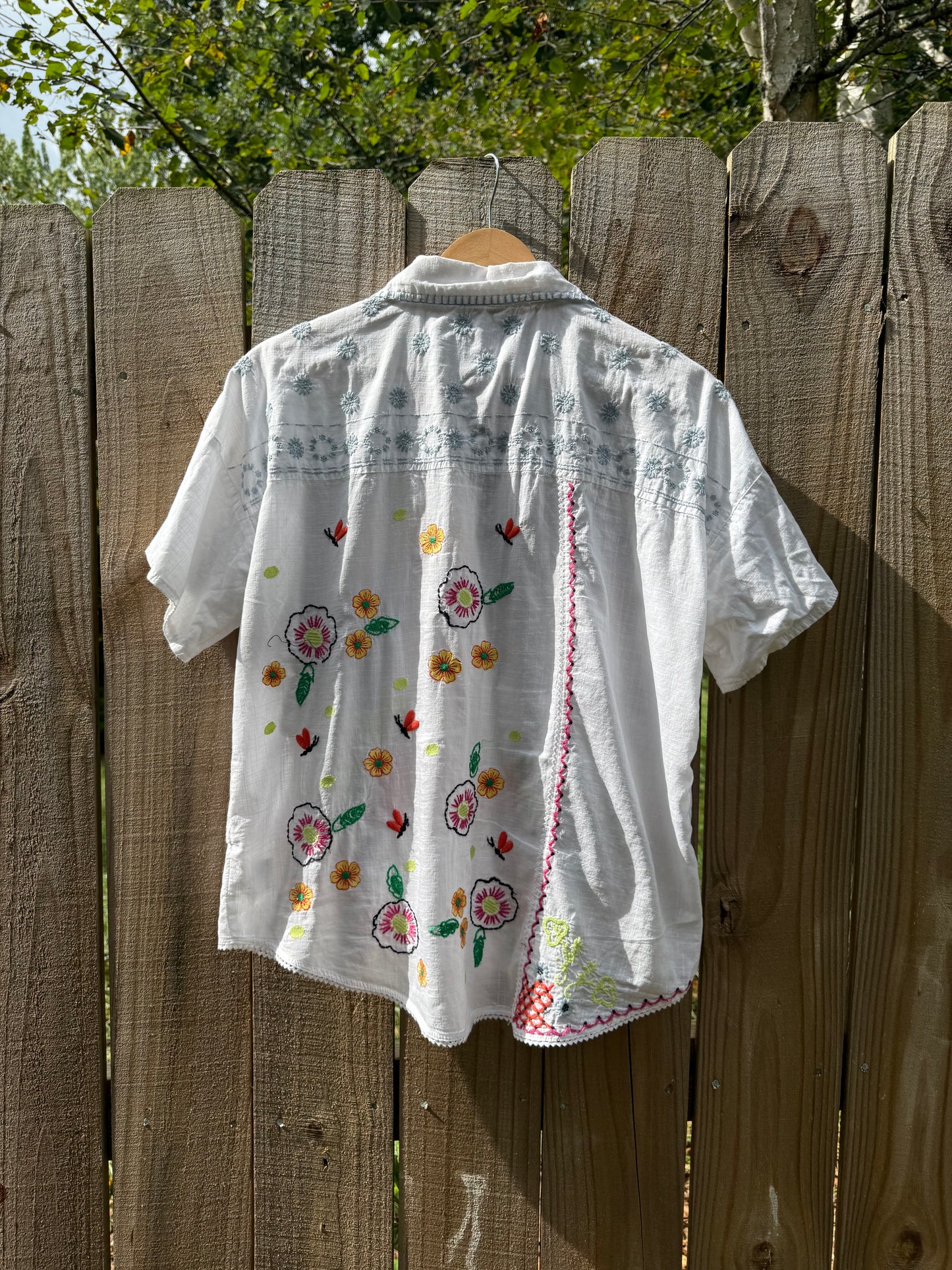 Embroidered Patchwork Embroidered Cotton Camp Shirt – White with Multicolor Florals