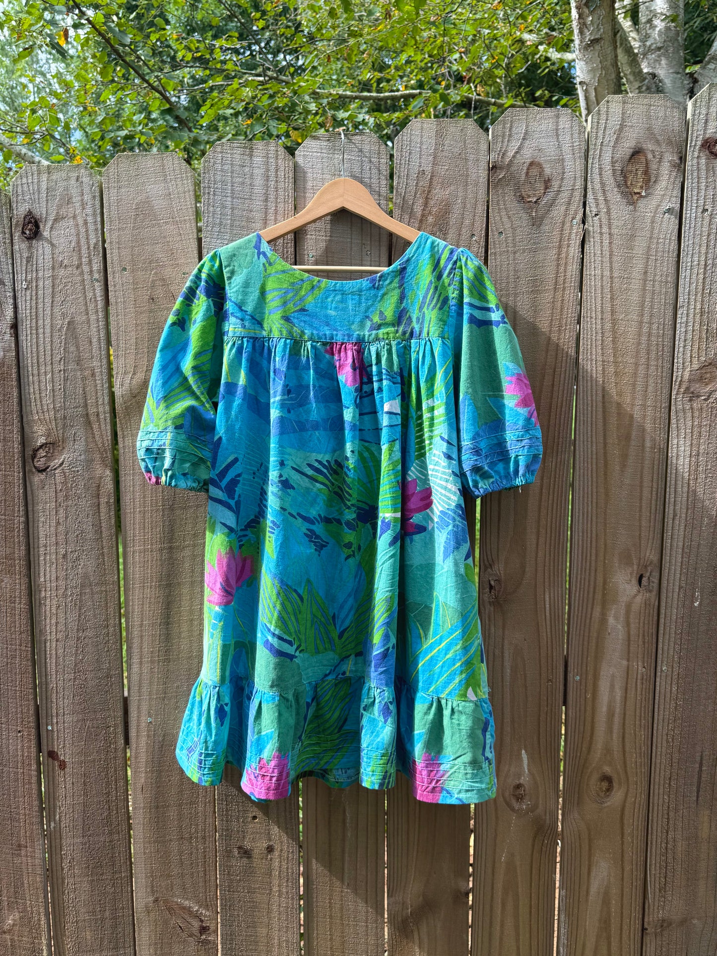 Sunday Honey Original – Tropical Floral Puff Sleeve Mini Dress