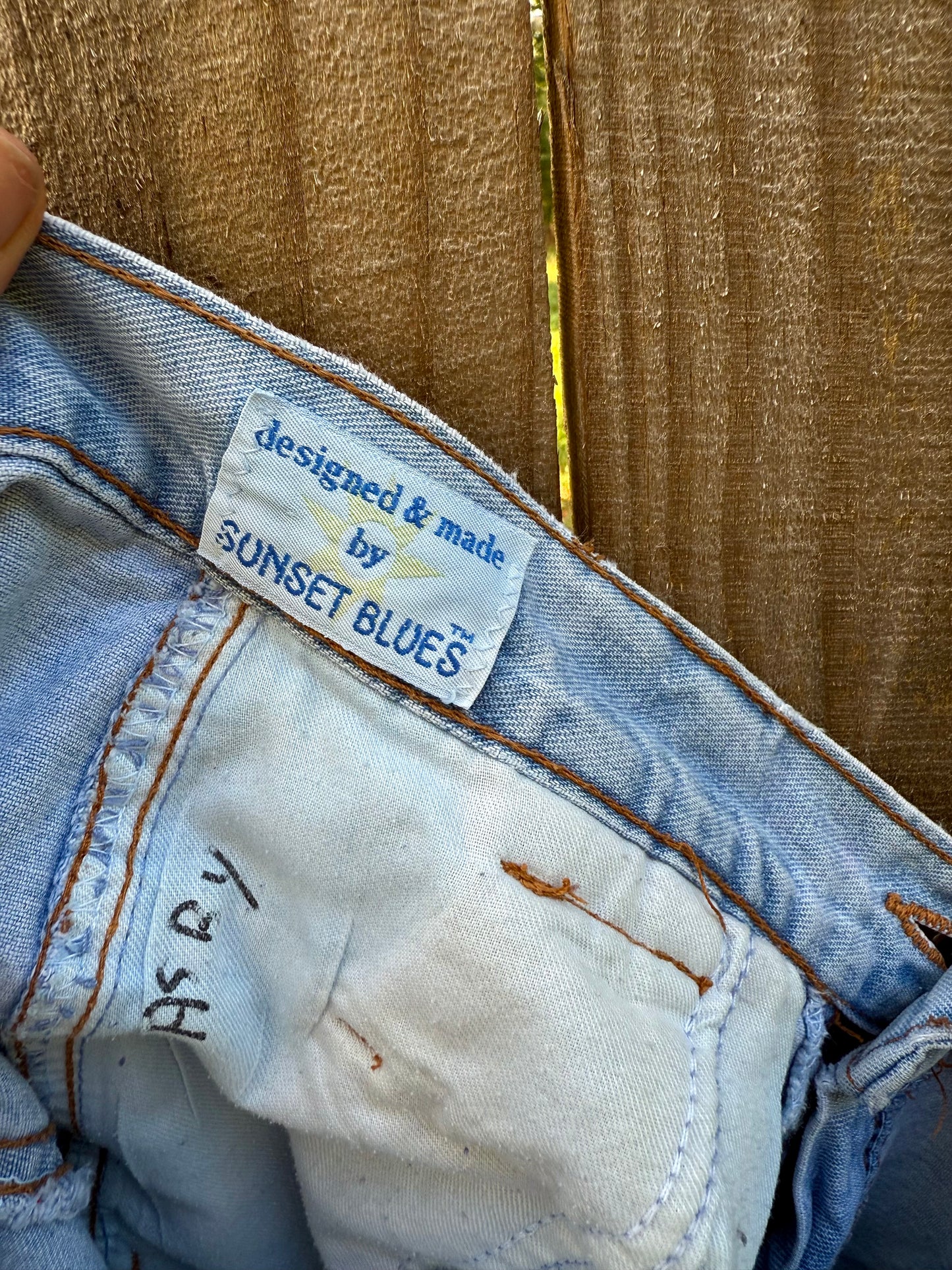 SUNSET BLUES VINTAGE DENIM SHORTS