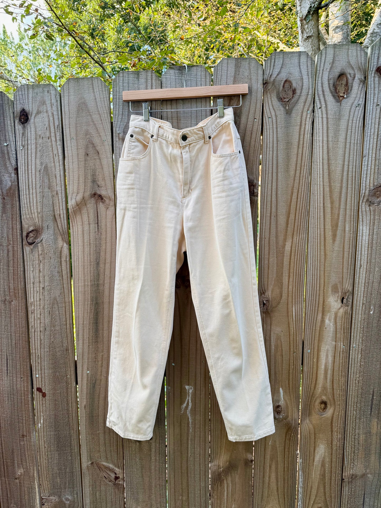 VINTAGE LIZ CLAIBORNE FADED YELLOW HIGH-RISE JEANS — 90s