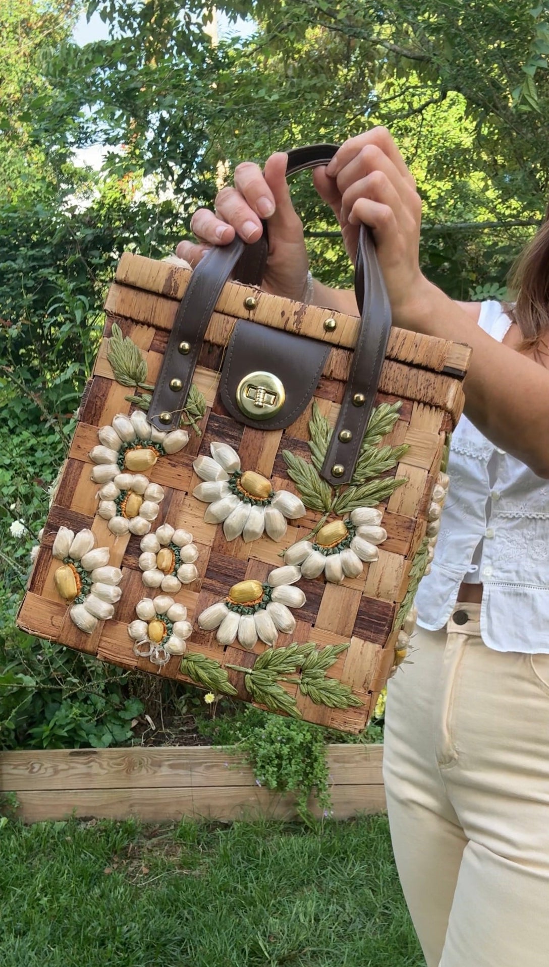 Vintage Woven Daisy Basket Bag — Sunday Honey Archive