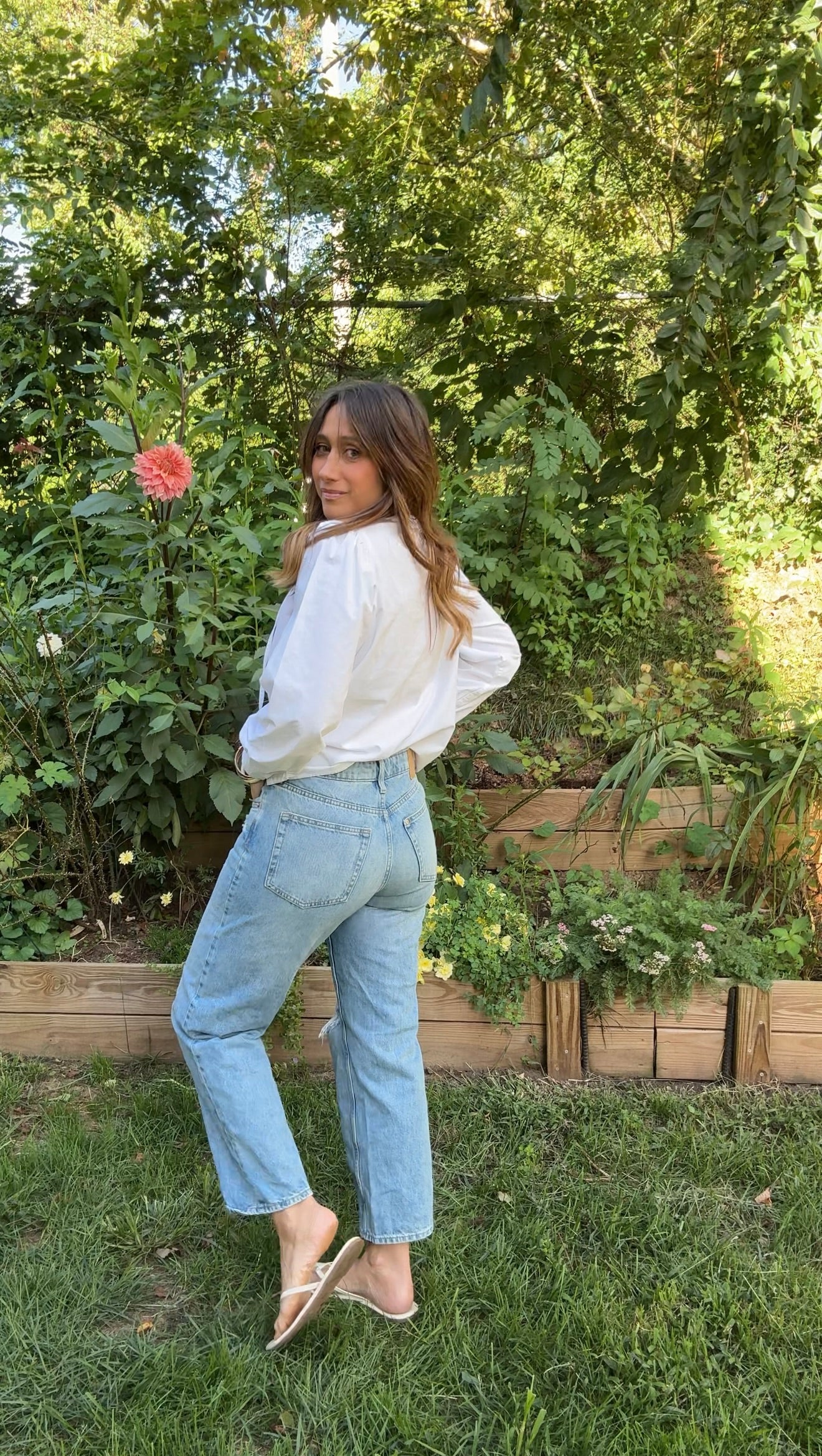 Low Waist Baggy Distressed Denim – Light Wash