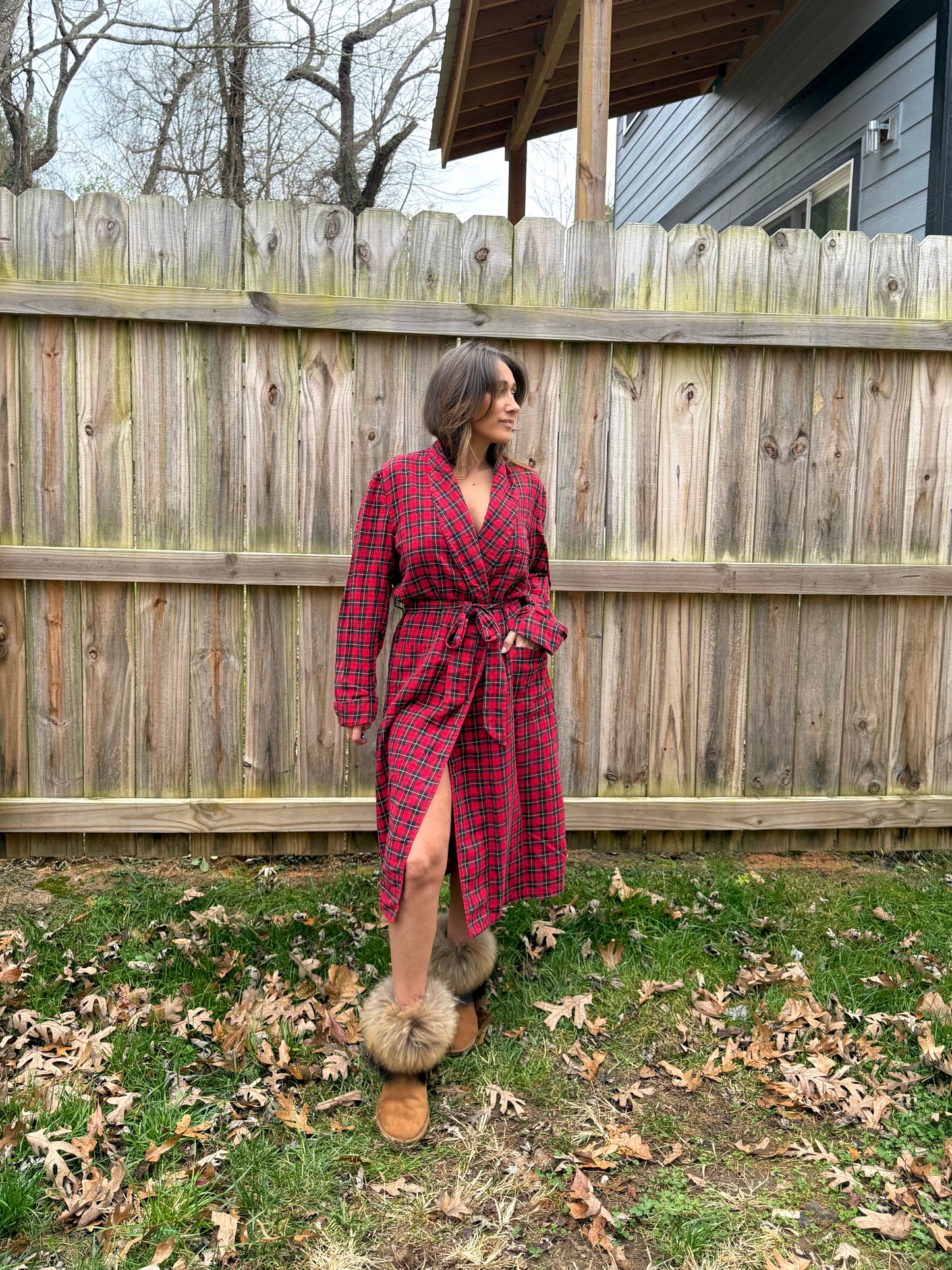 RED PLAID TARTAN COTTON ROBE — VINTAGE
