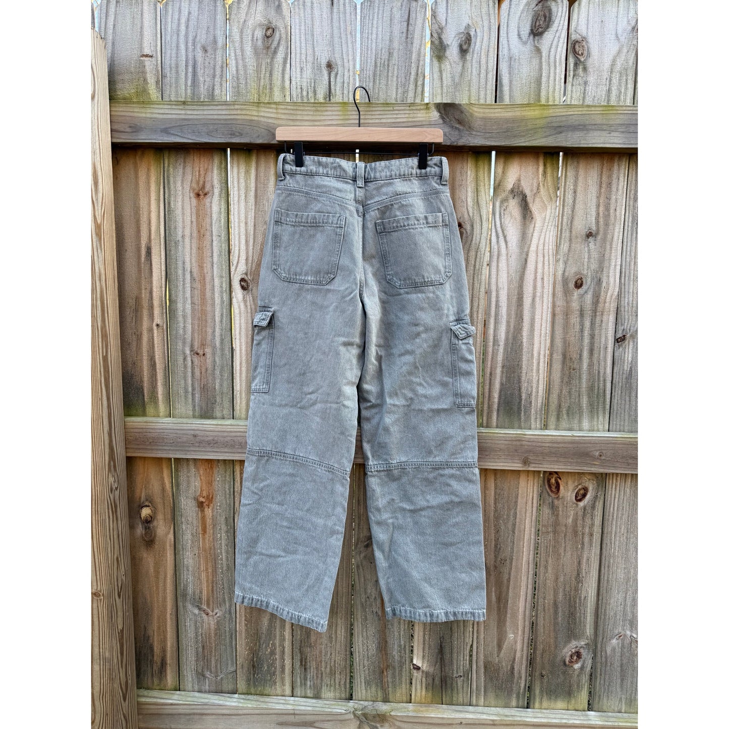 H&M Washed Gray Cargo Pants – Faded Utility – Size 4
