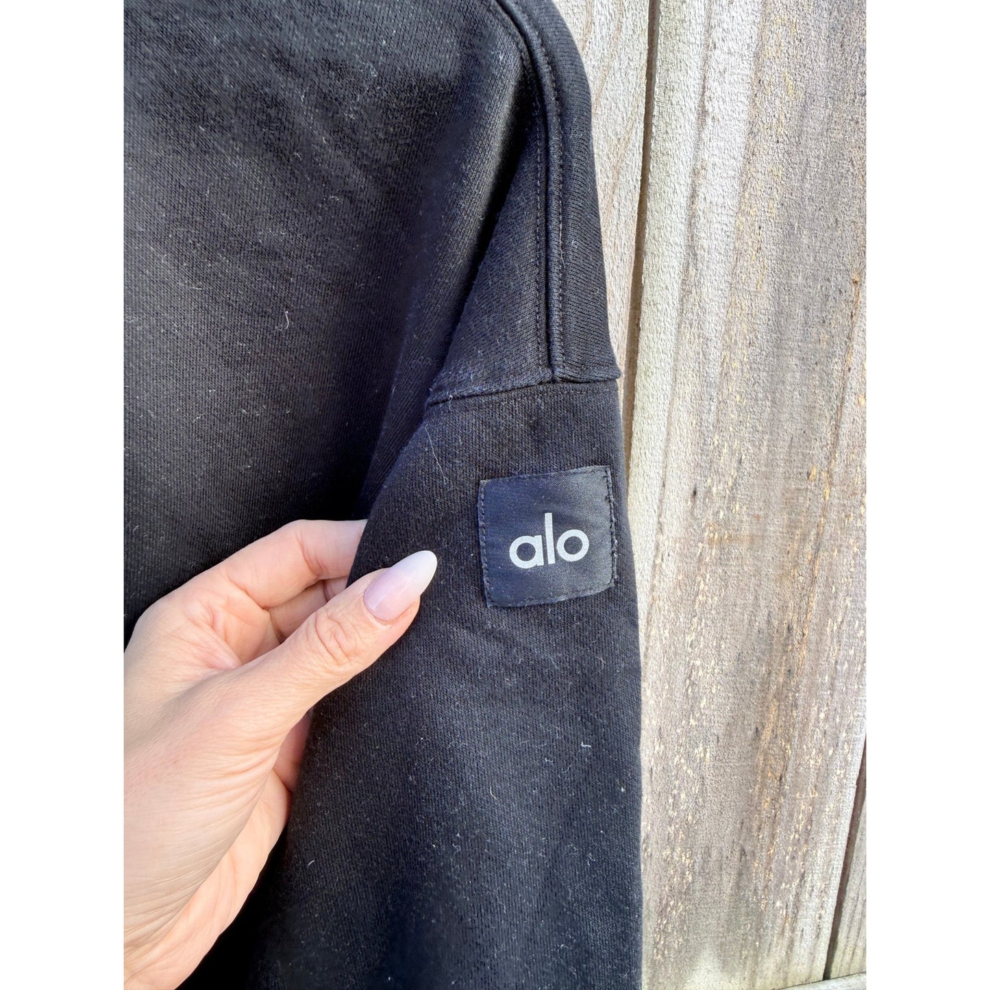 Alo Yoga Cropped Crewneck Sweatshirt Black