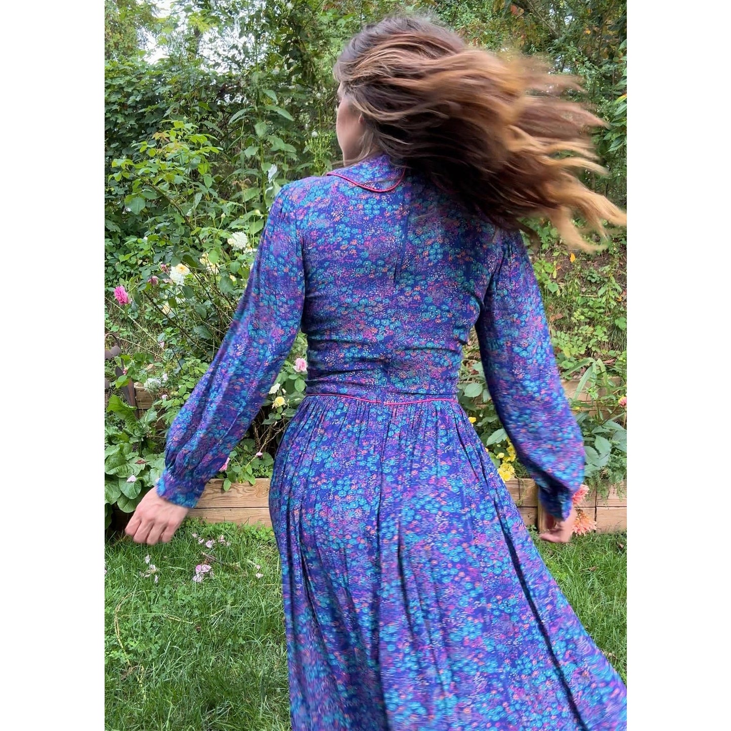 1980s Violet Prairie Dress, Peter Pan Collar, Floral Print