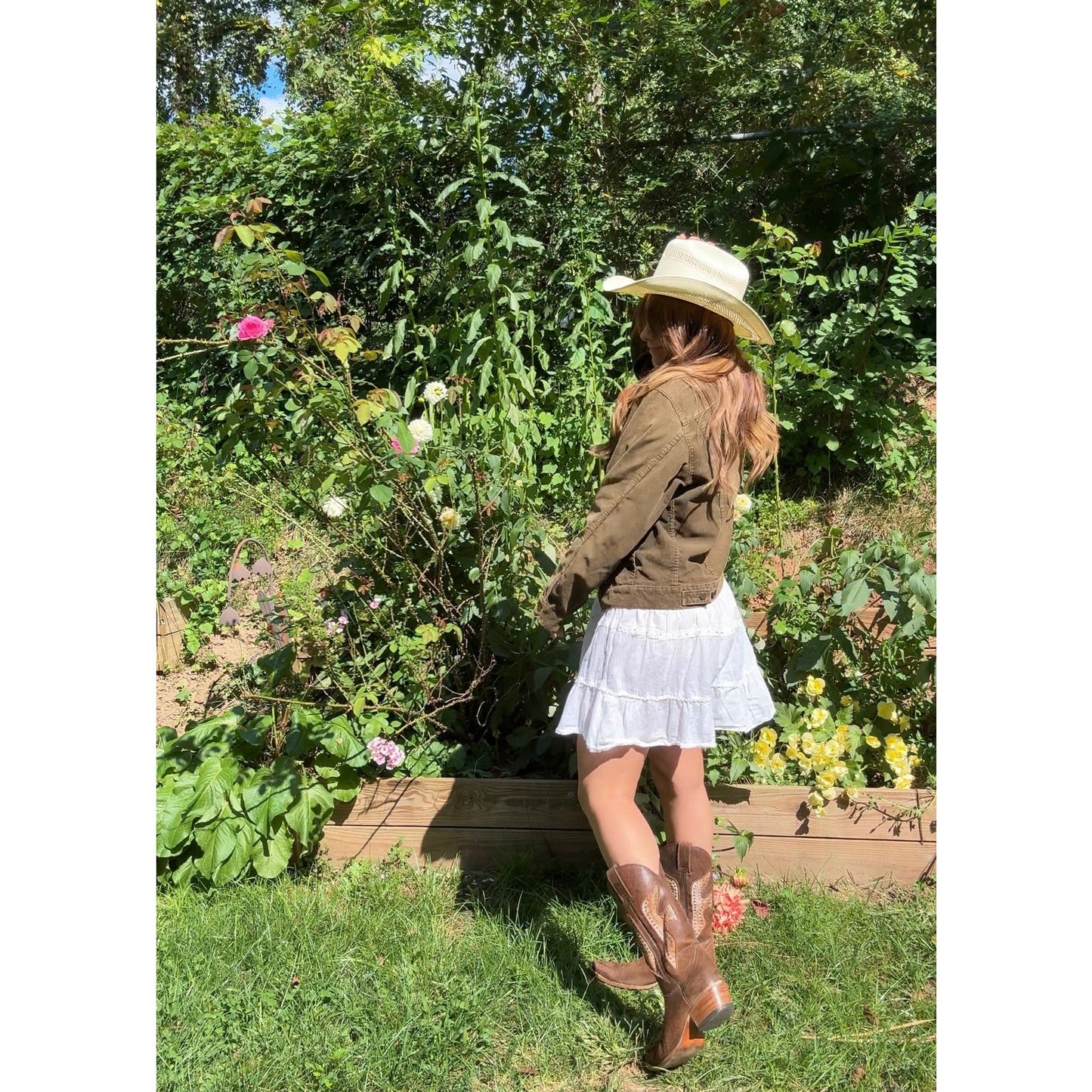 White Eyelet Sundress — Coastal Cowboy / 2000s Y2K