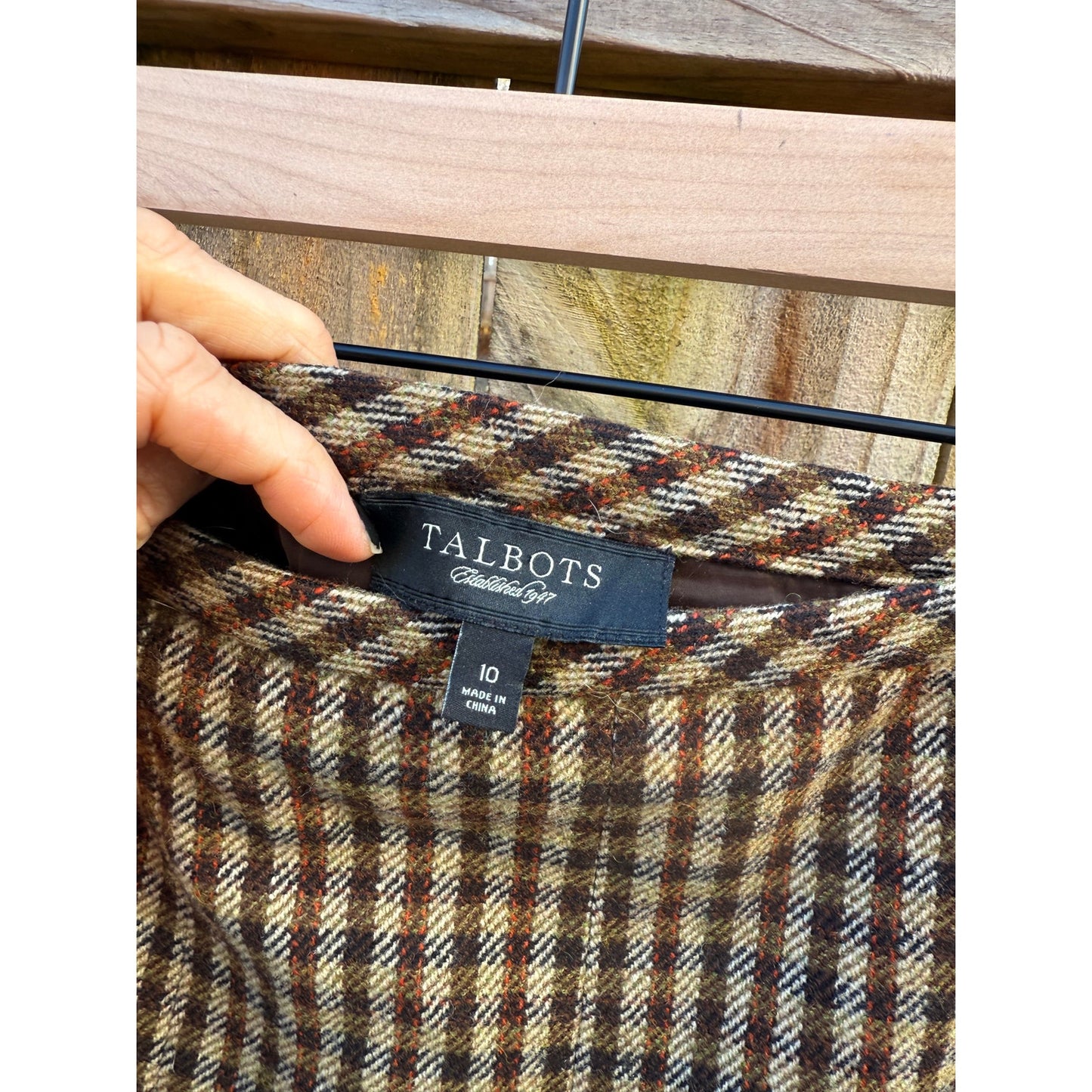 Vintage Talbots Brown Plaid Wool Mini Skirt – Low-Rise Editorial Fit