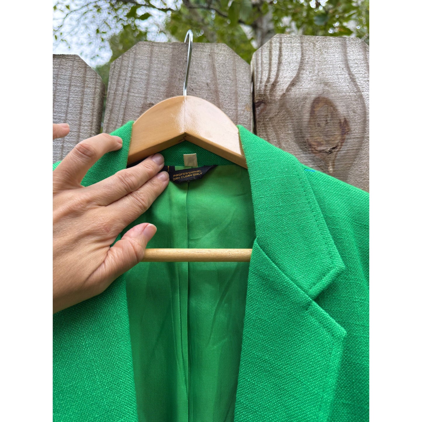 Vintage Green Blazer – Bold Statement Piece
