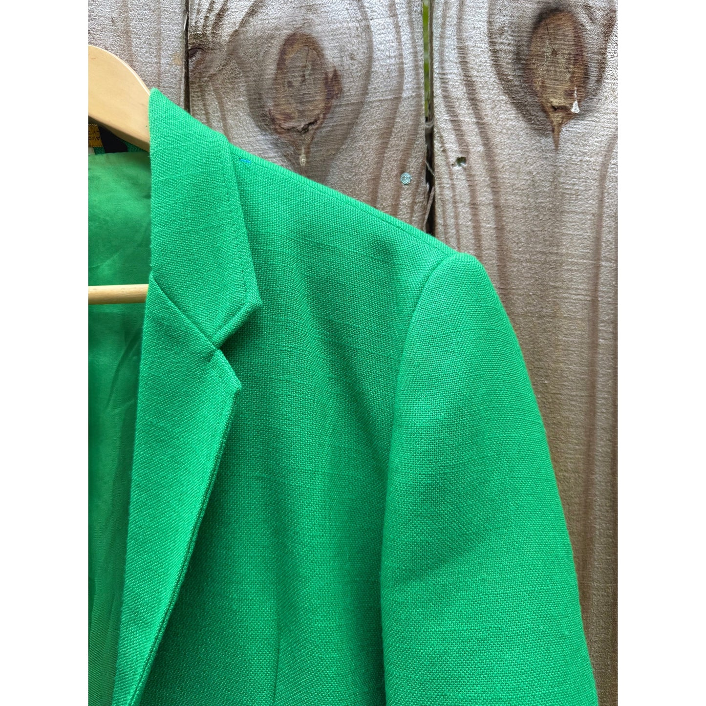 Vintage Green Blazer – Bold Statement Piece