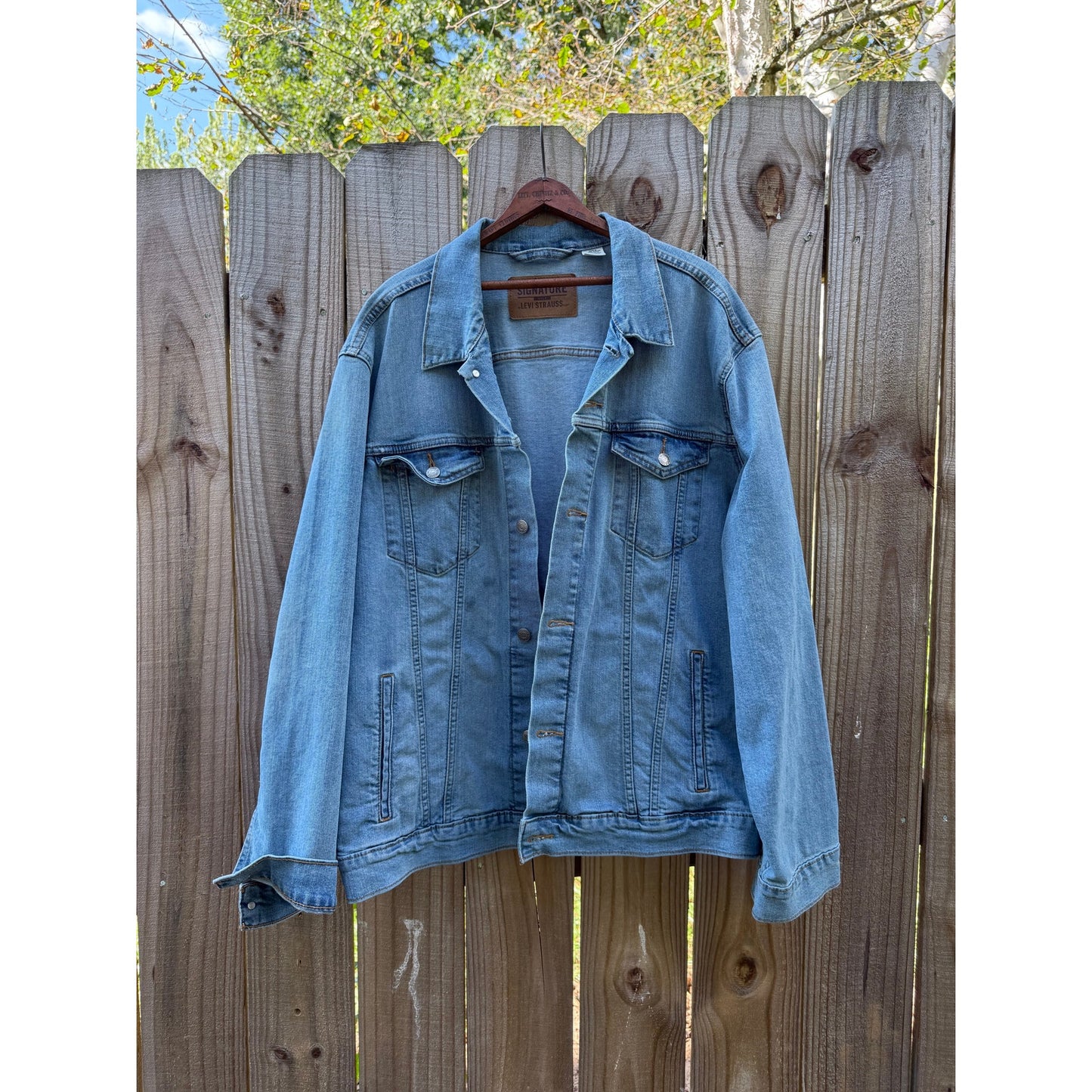 Vintage Levi’s Light Wash Oversized Denim Jacket