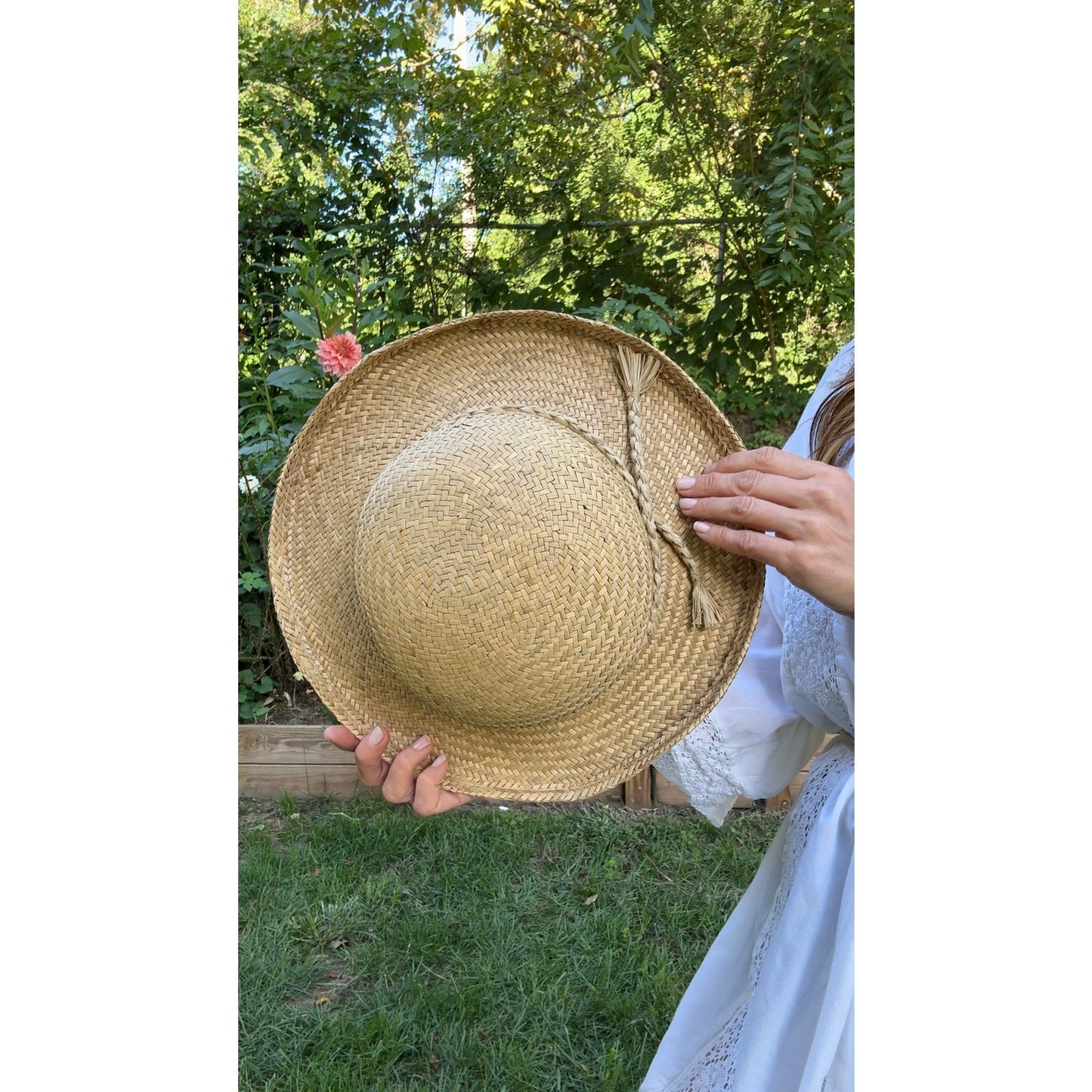 Wide Brim Vintage Ventilated Straw Hat