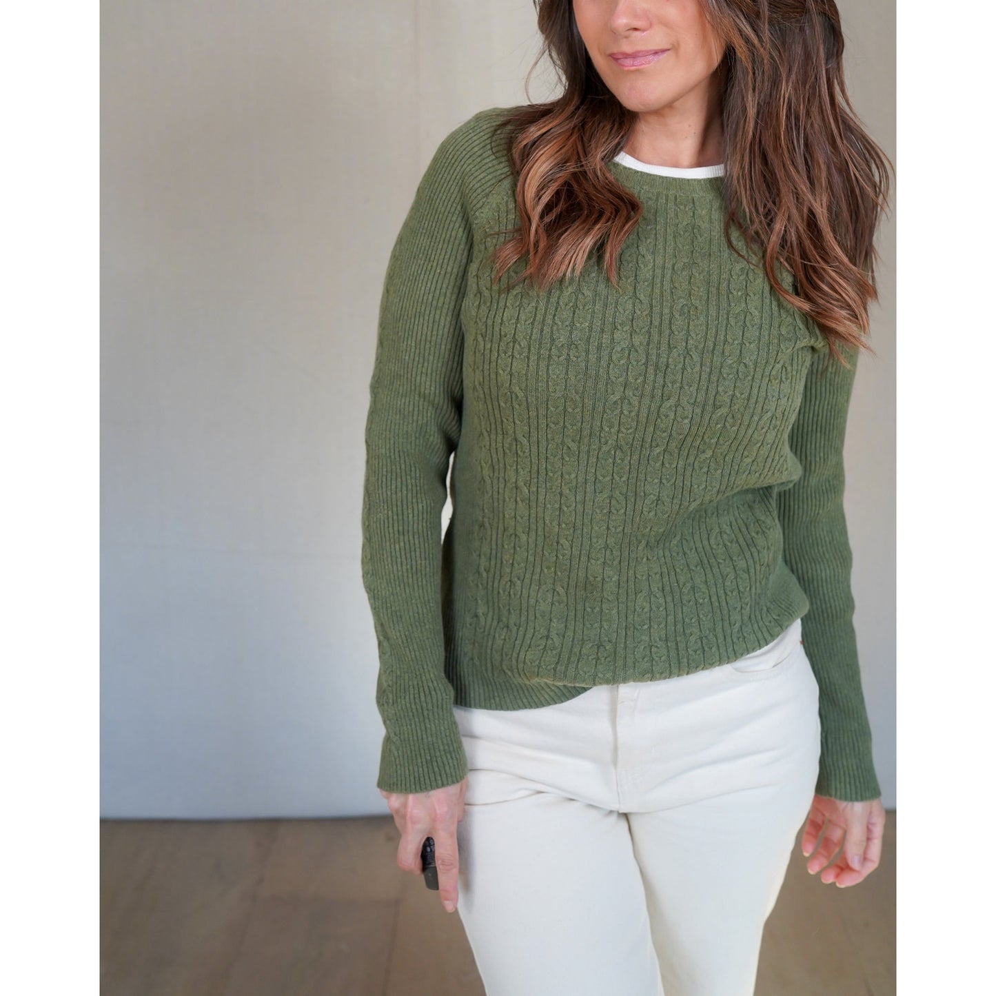Eddie Bauer Cable Knit Sweater Olive Green – Cotton Blend, Ribbed Trim, Classic Outdoors, Fitted Crewneck