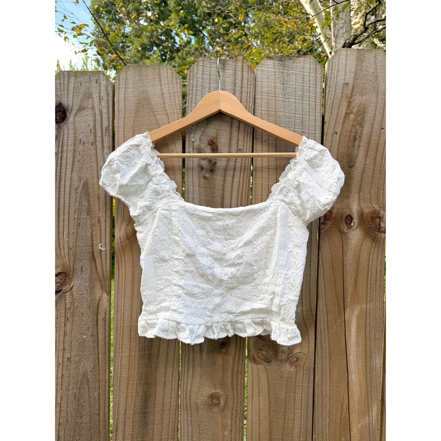 Saltwater Luxe Embroidered Puff-Sleeve Top