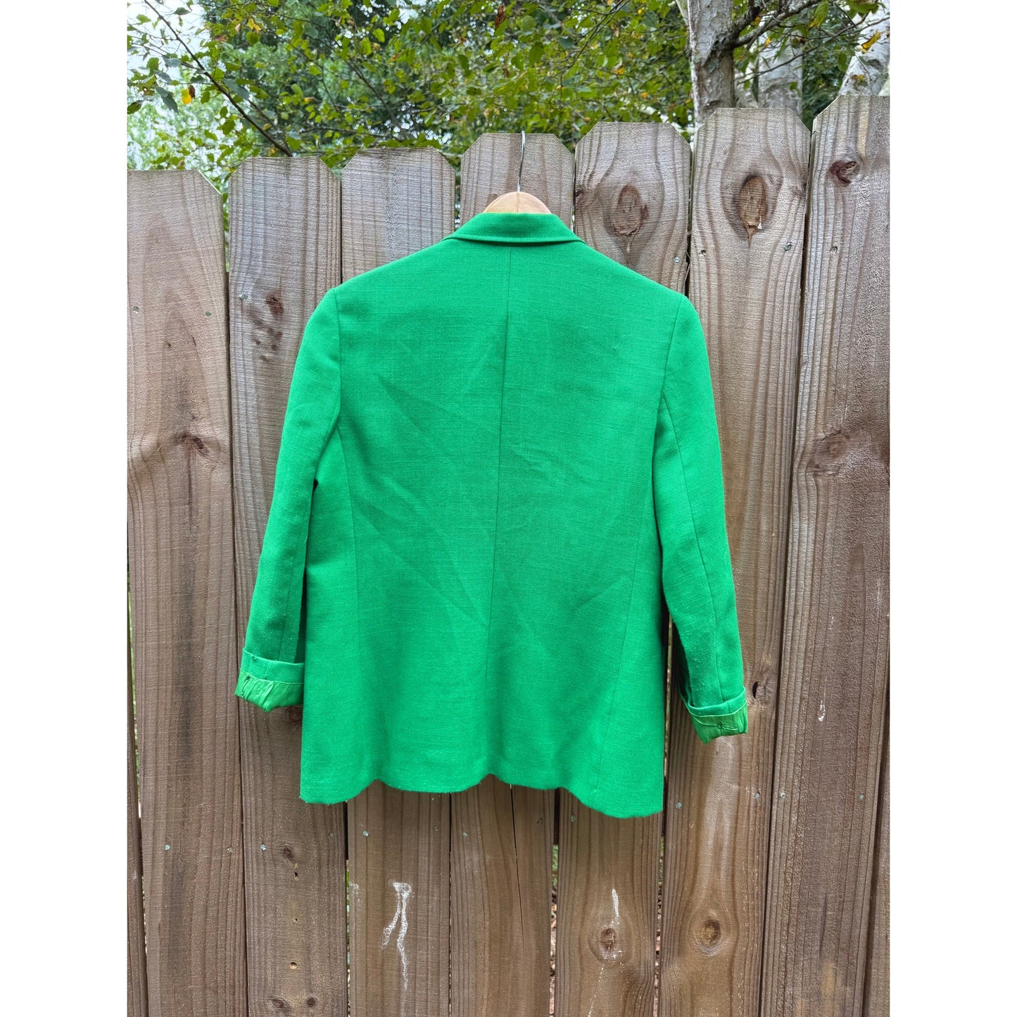 Vintage Green Blazer – Bold Statement Piece