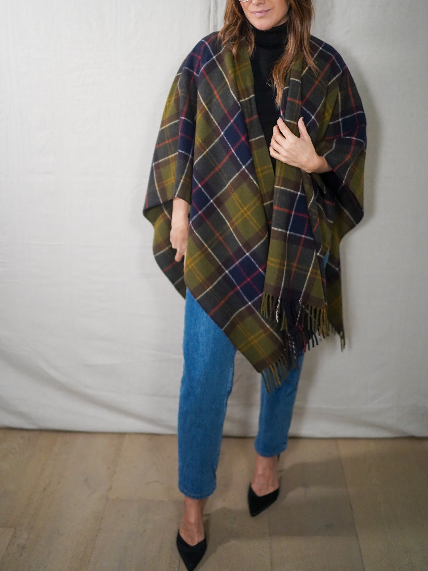 Barbour Tartan Wool Poncho Cape Shawl Wrap Fringe Hem Heritage Plaid Outerwear