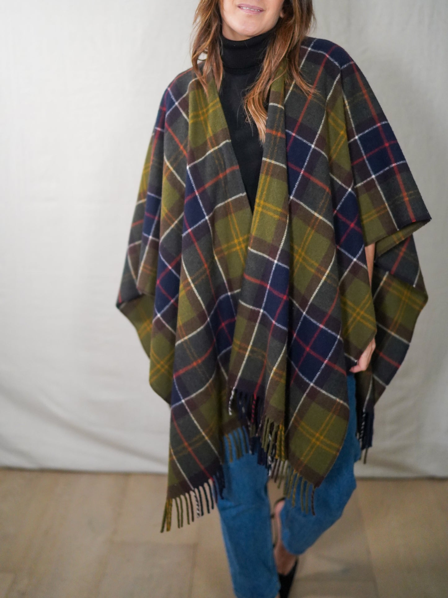 Barbour Tartan Wool Poncho Cape Shawl Wrap Fringe Hem Heritage Plaid Outerwear