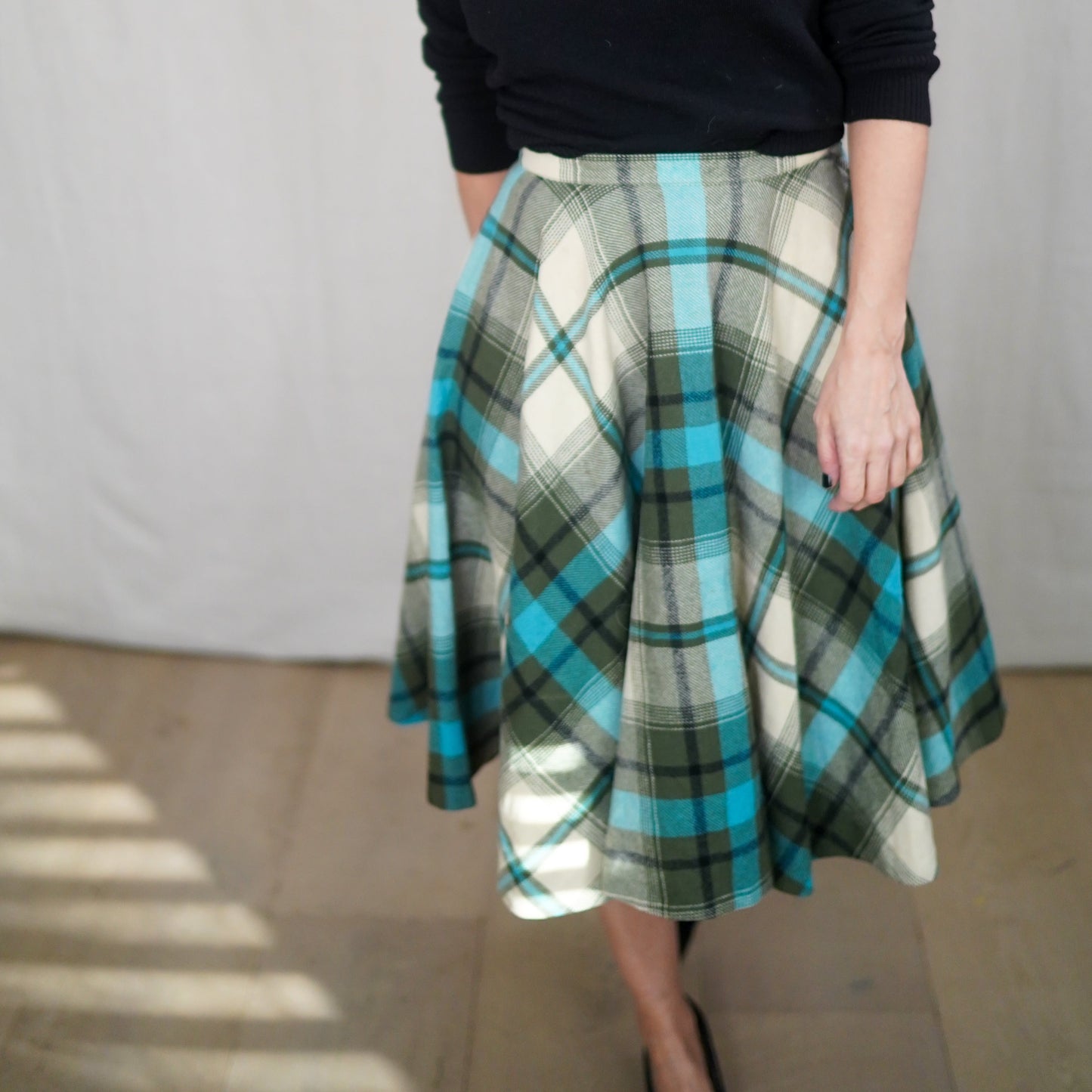 Vintage Pendleton Plaid Wool Circle Skirt – Teal Green Tartan Midi