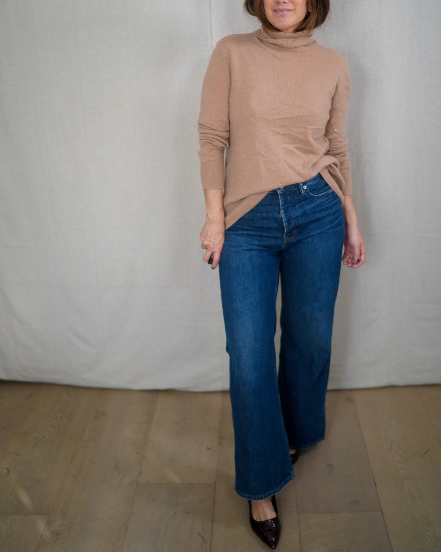 Equipment Femme Camel Cashmere Turtleneck Sweater | Luxury Neutral Knit | Soft Minimal Layering Staple