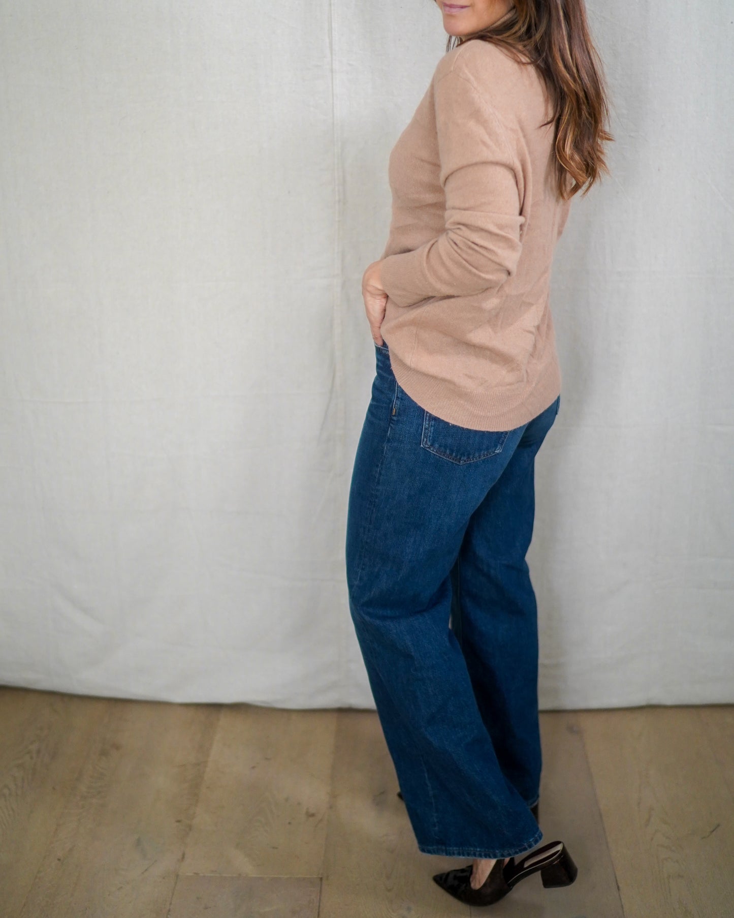 Equipment Femme Camel Cashmere Turtleneck Sweater | Luxury Neutral Knit | Soft Minimal Layering Staple