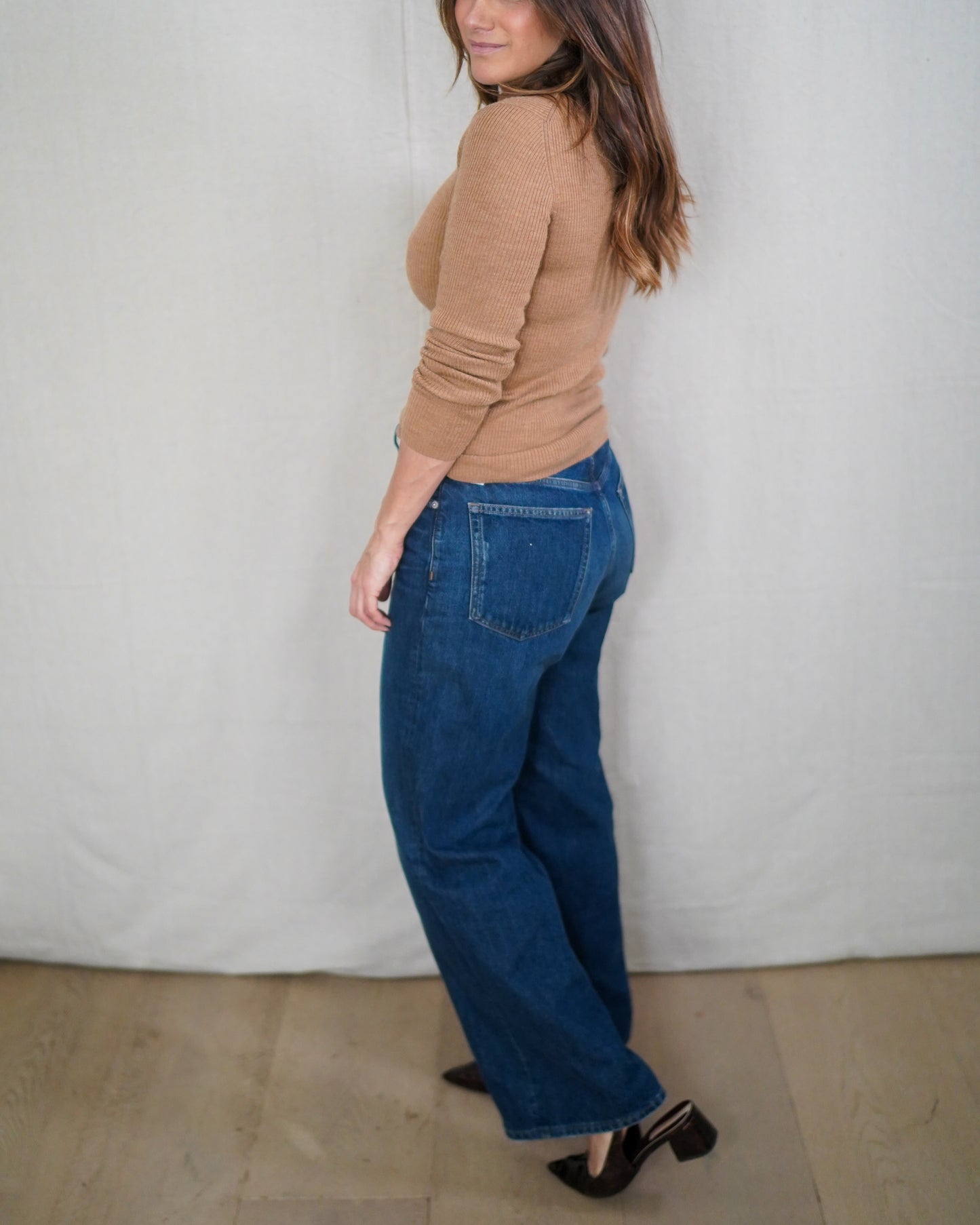 Vintage Ribbed Camel Turtleneck Long Sleeve Knit Top