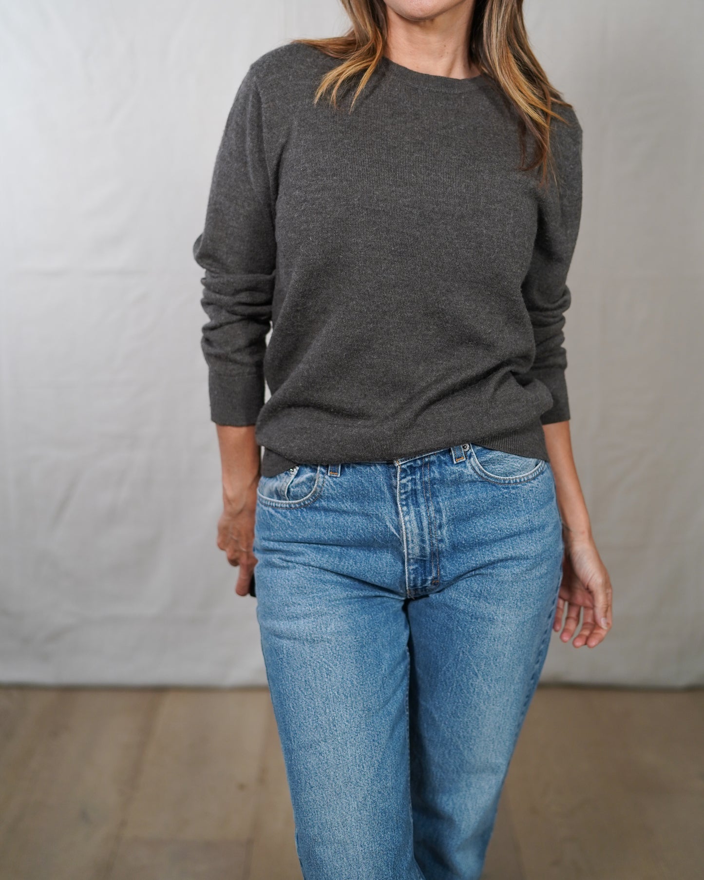 Banana Republic Merino Wool Crewneck Sweater Charcoal Gray Size M