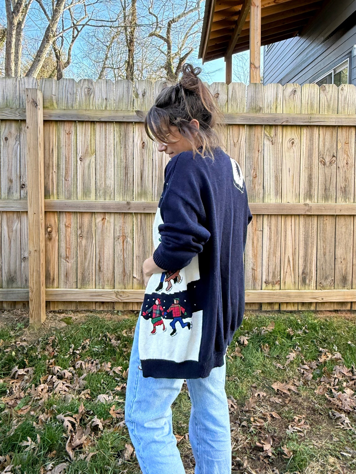 1992 Susan Bristol Embroidered Cardigan Holiday Ice Skating