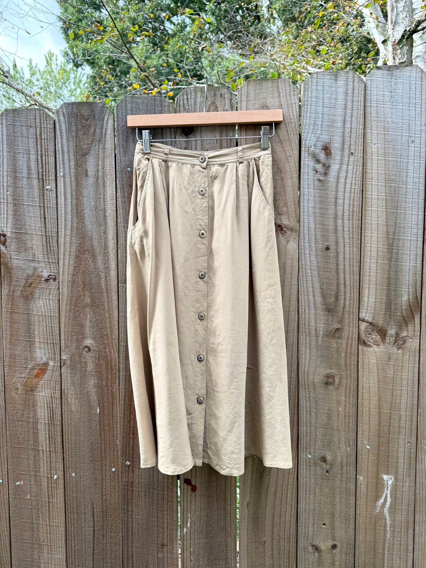 90s True Vintage Silk Button Front Skirt – Neutral Taupe