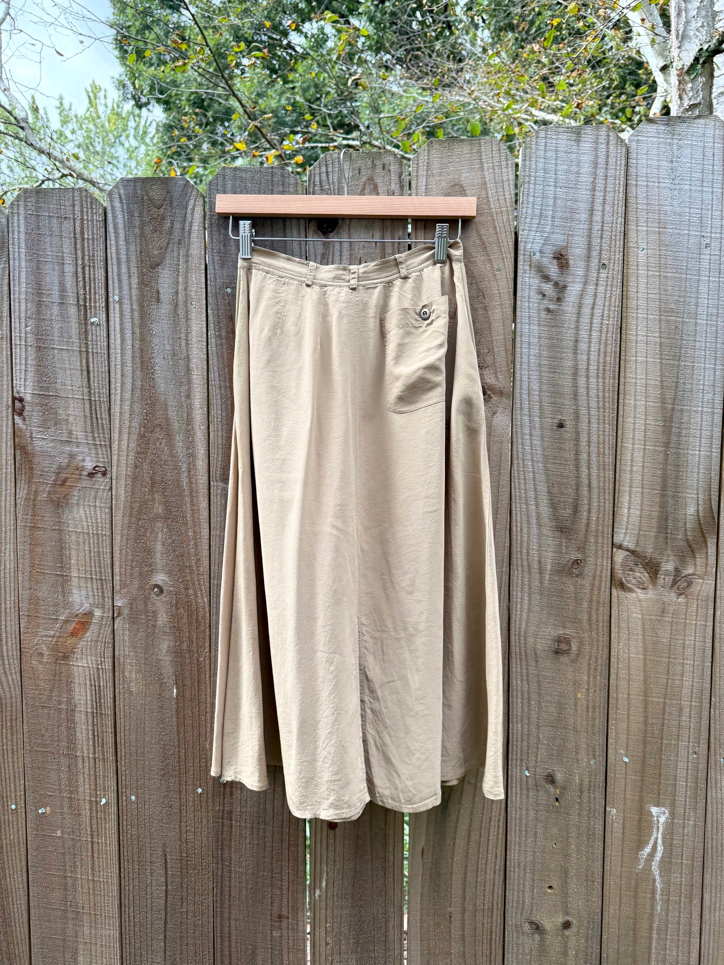 90s True Vintage Silk Button Front Skirt – Neutral Taupe