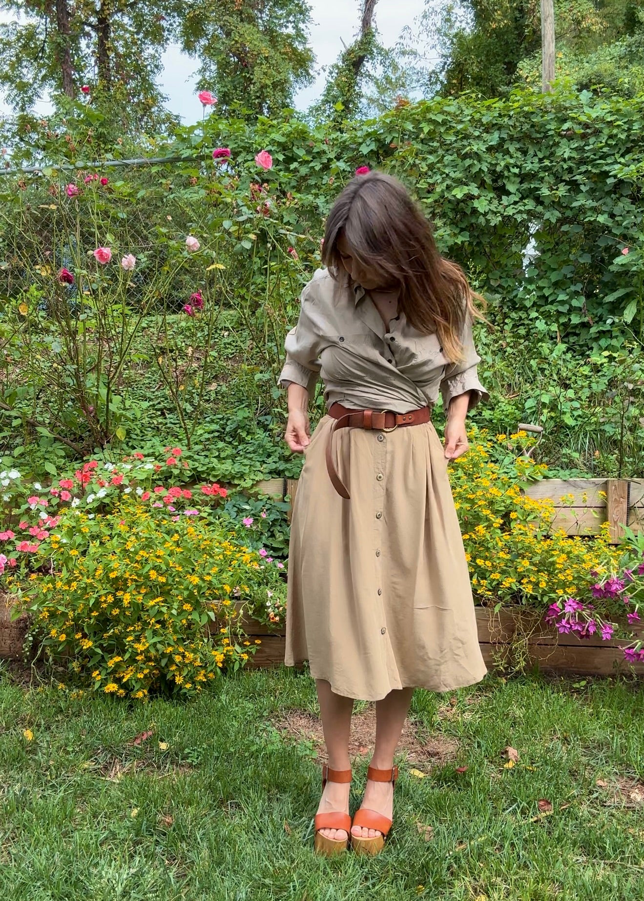 90s True Vintage Silk Button Down – Taupe Minimalist