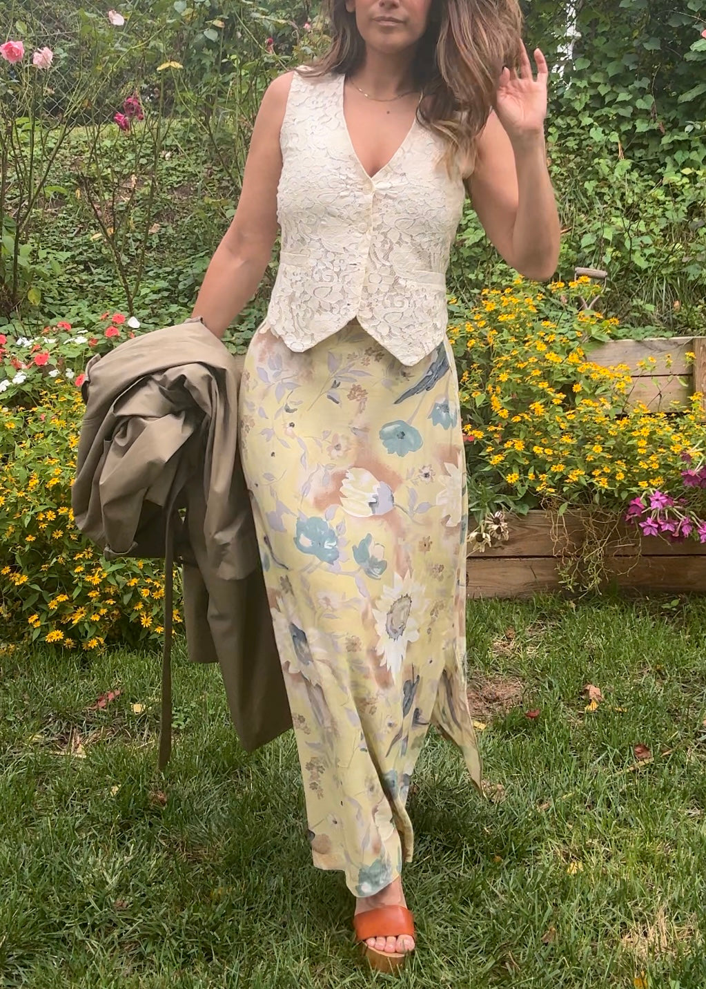 90s Vintage Pastel yellow Floral Slip Skirt