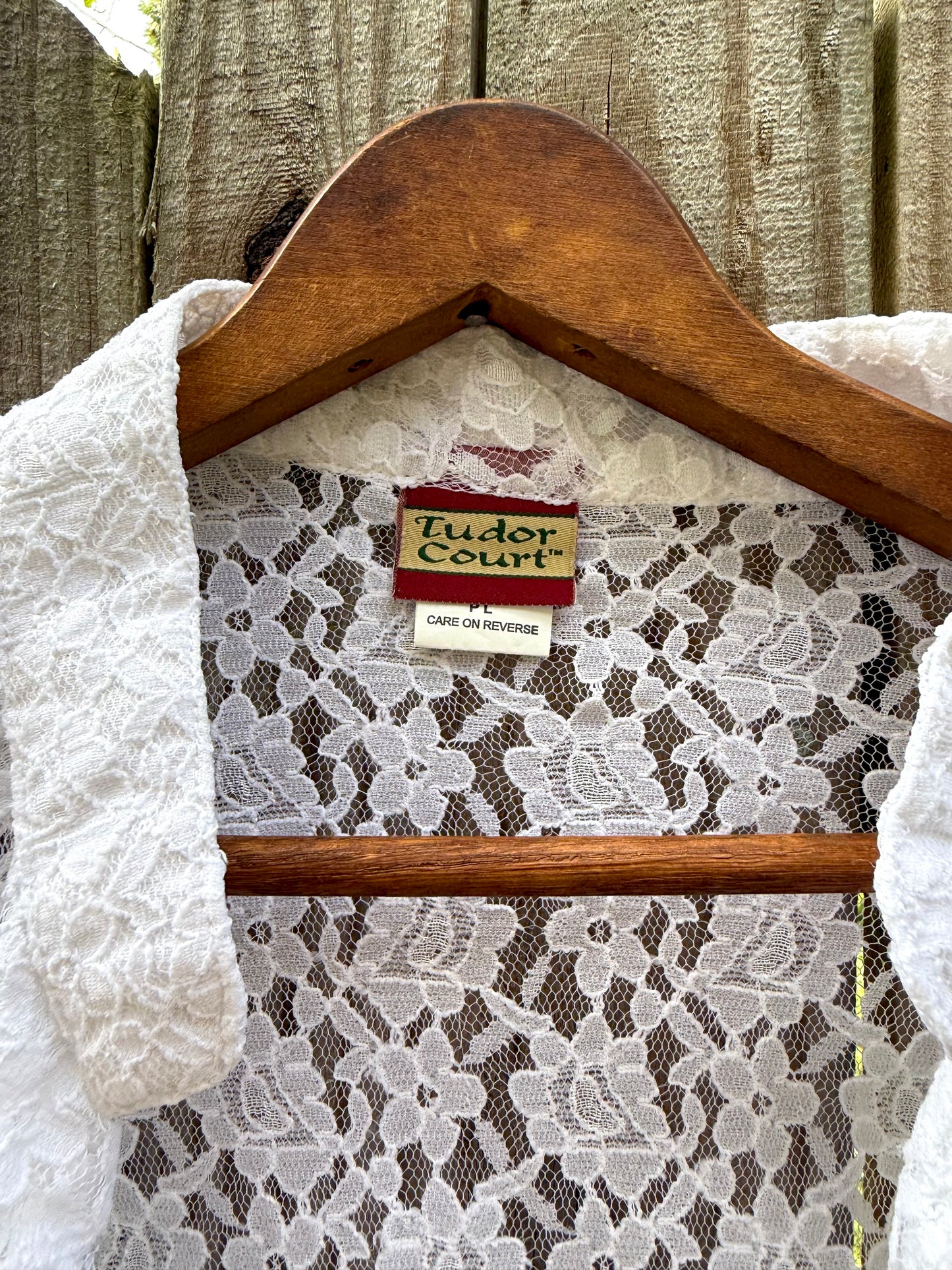 Vintage White Lace Layering Jacket