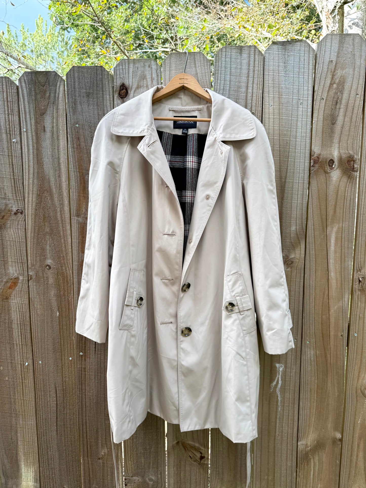Vintage London Fog Oversized Trench Coat – Classic Khaki with Plaid Lining (XL)