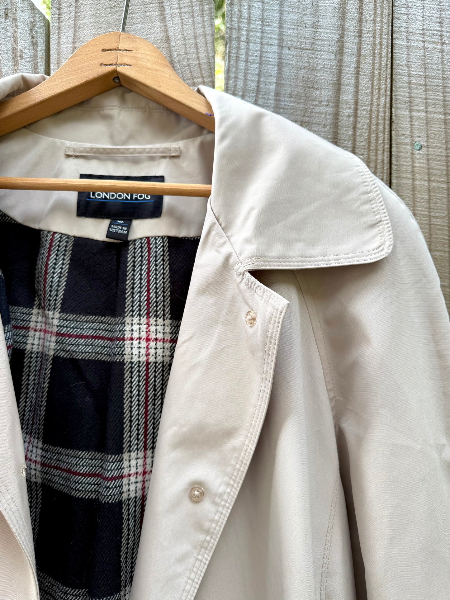 Vintage London Fog Oversized Trench Coat – Classic Khaki with Plaid Lining (XL)