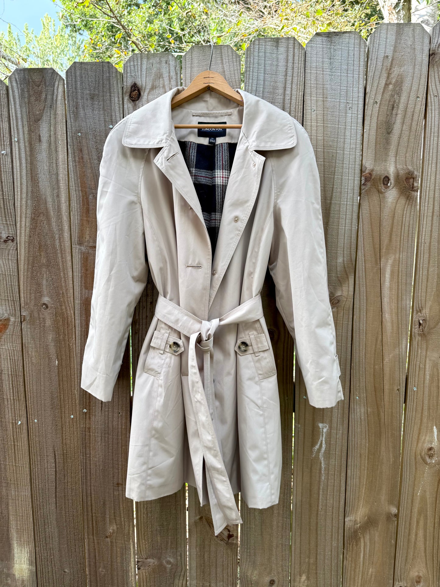 Vintage London Fog Oversized Trench Coat – Classic Khaki with Plaid Lining (XL)