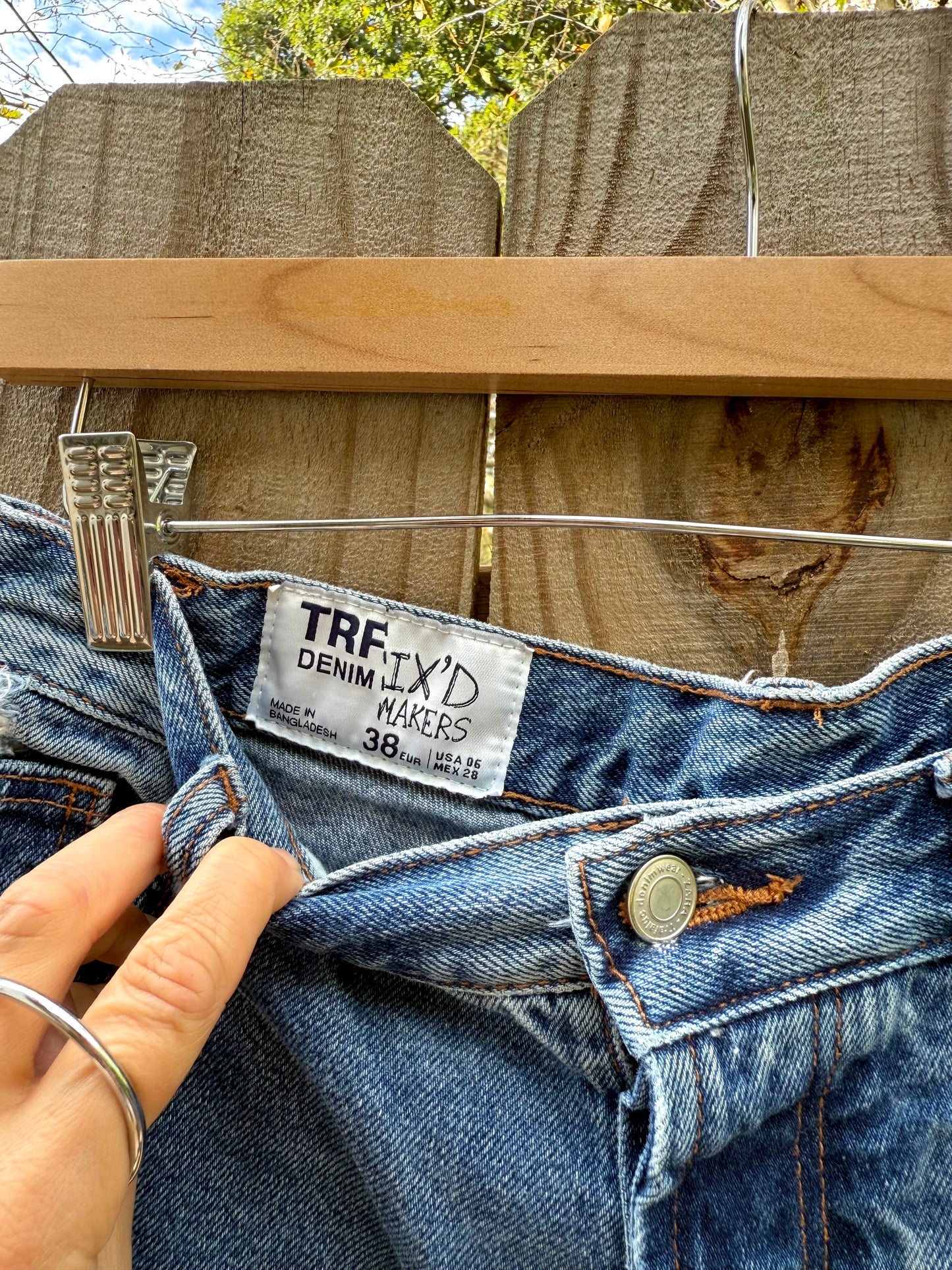Distressed Cutoff Denim Shorts - TRF