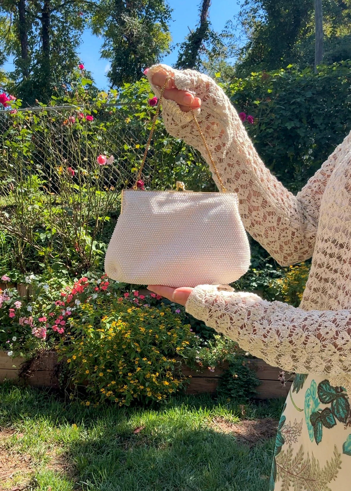 Y2K White Beaded Evening Bag with Gold Chain