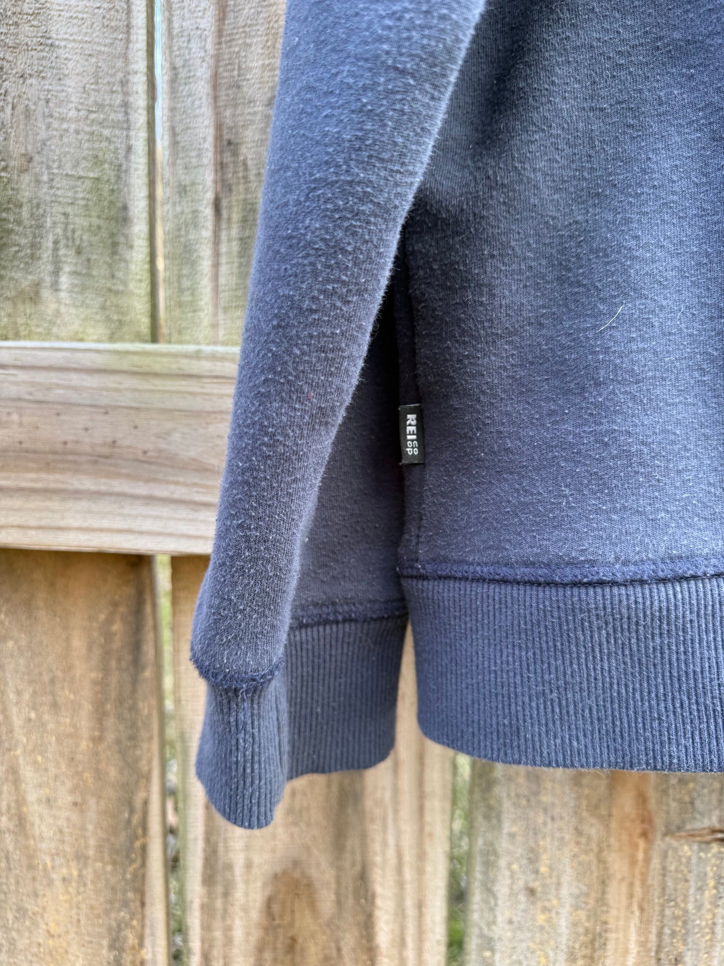 Vintage Navy REI Crewneck Sweatshirt