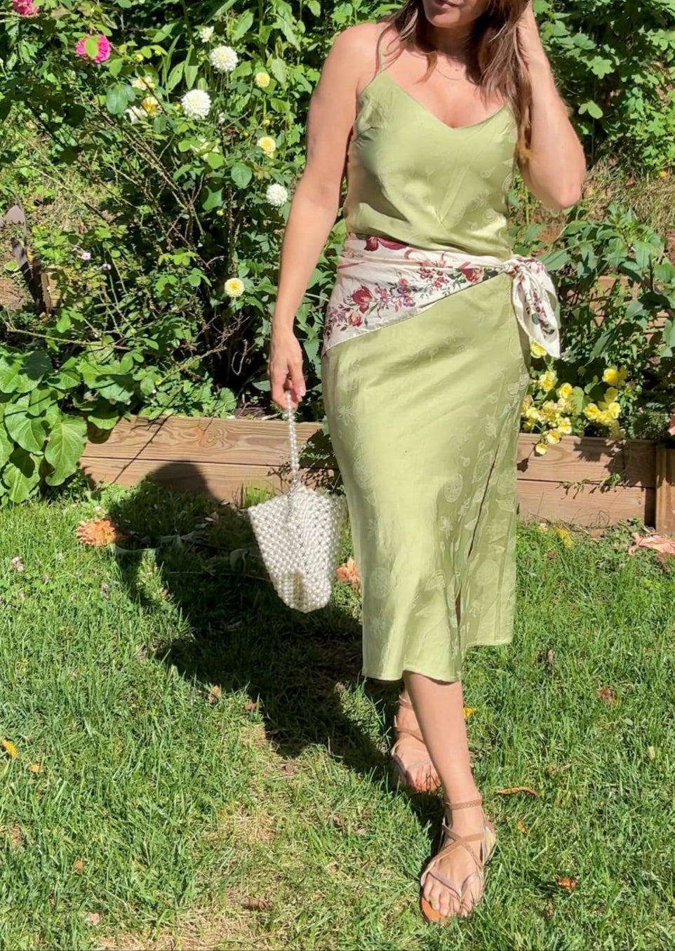 Vintage-Style Pearl Beaded Shoulder Bag