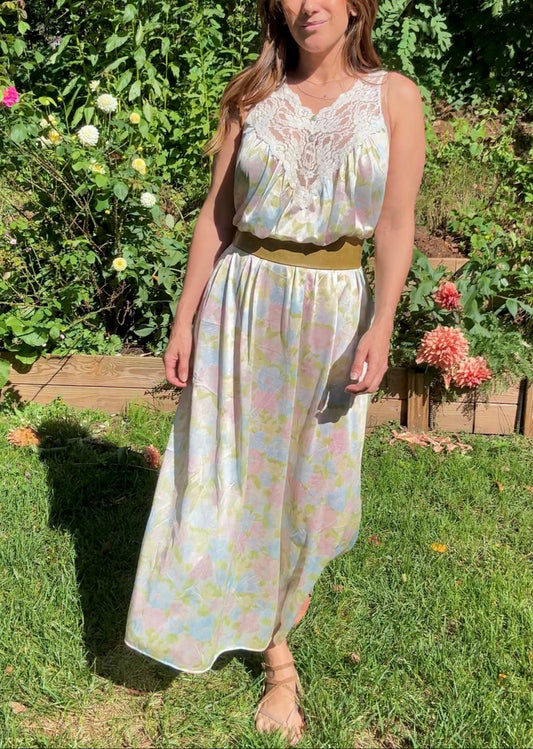 Vintage 1970s Vassarette Pastel Lace Slip Dress Nightgown (Maxi)