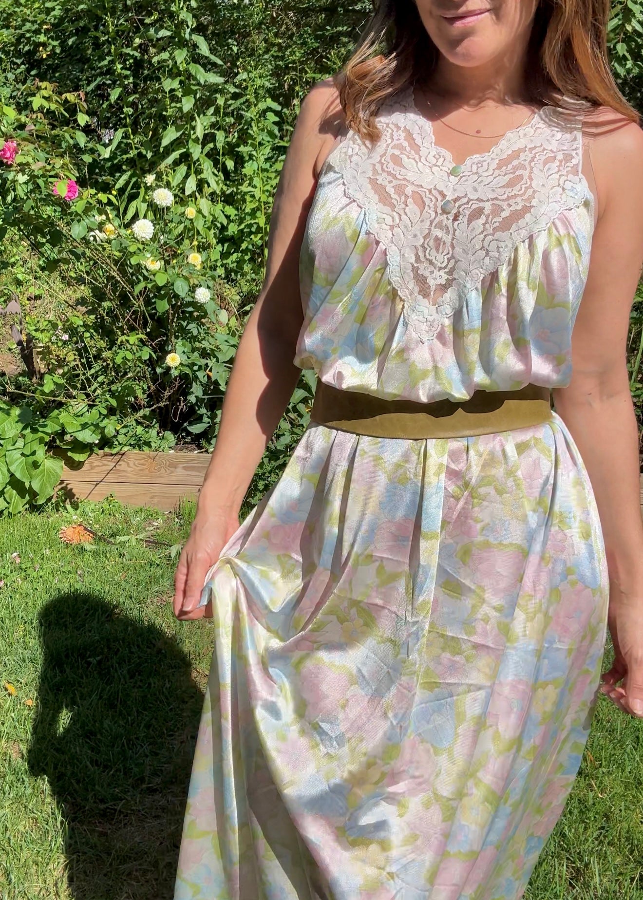 Vintage 1970s Vassarette Pastel Lace Slip Dress Nightgown (Maxi)