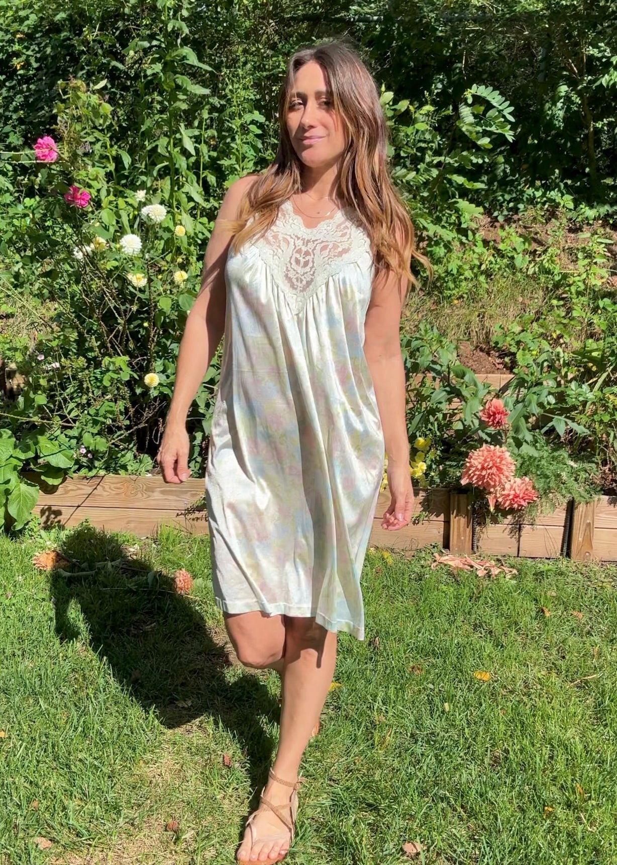 Vintage 1970s Vassarette Pastel Lace Slip Dress Nightgown (mini)