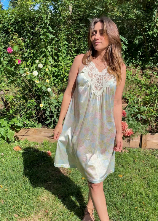 Vintage 1970s Vassarette Pastel Lace Slip Dress Nightgown (mini)