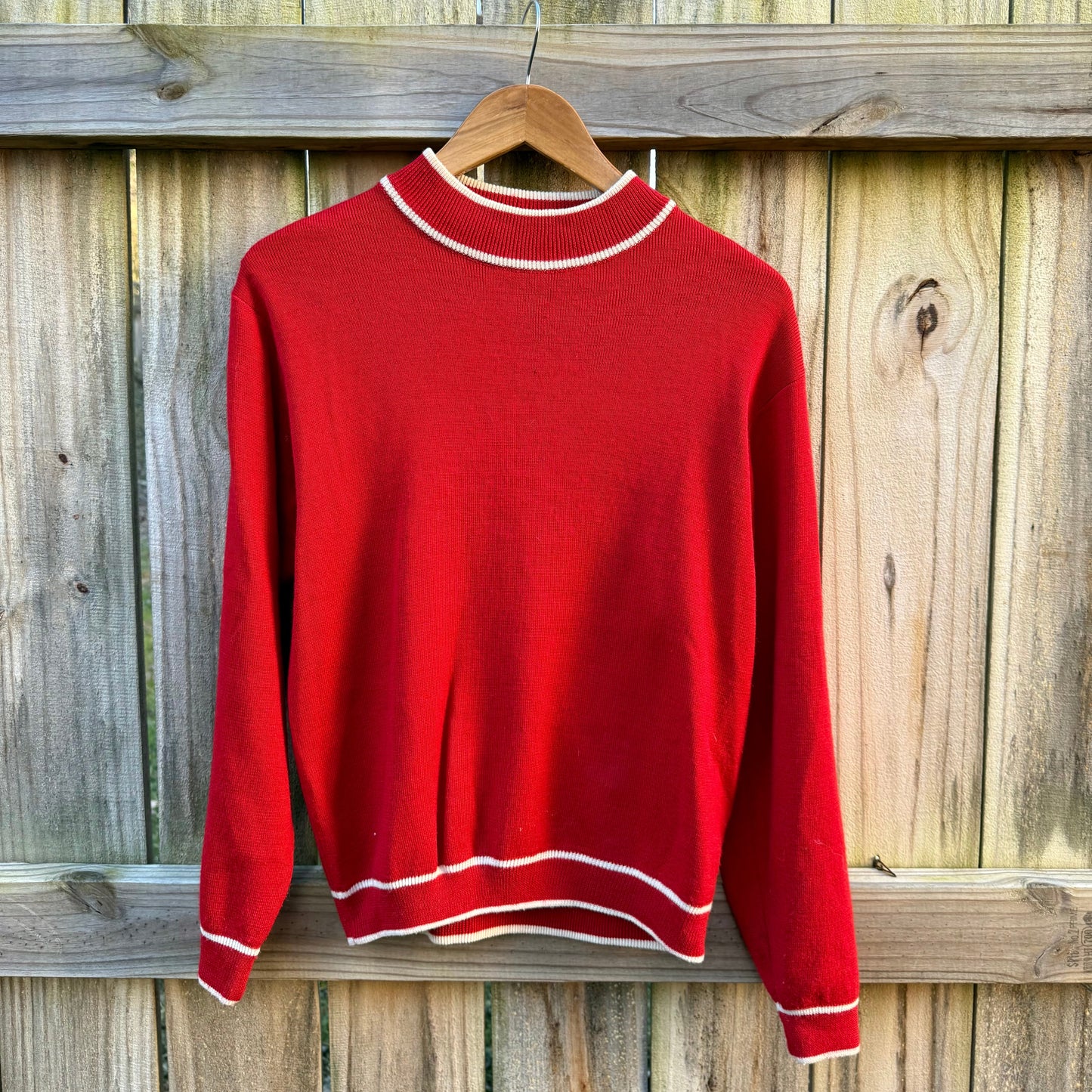 Vintage Red Tipped Knit Sweater – Made in Hong Kong